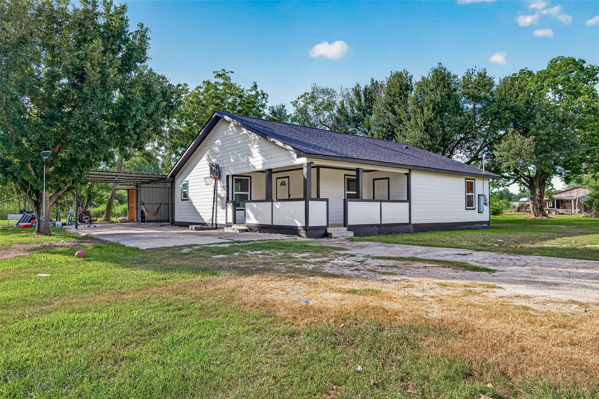 4739 Fm 1096 Road, Boling Tx 77420 Property Photo 1