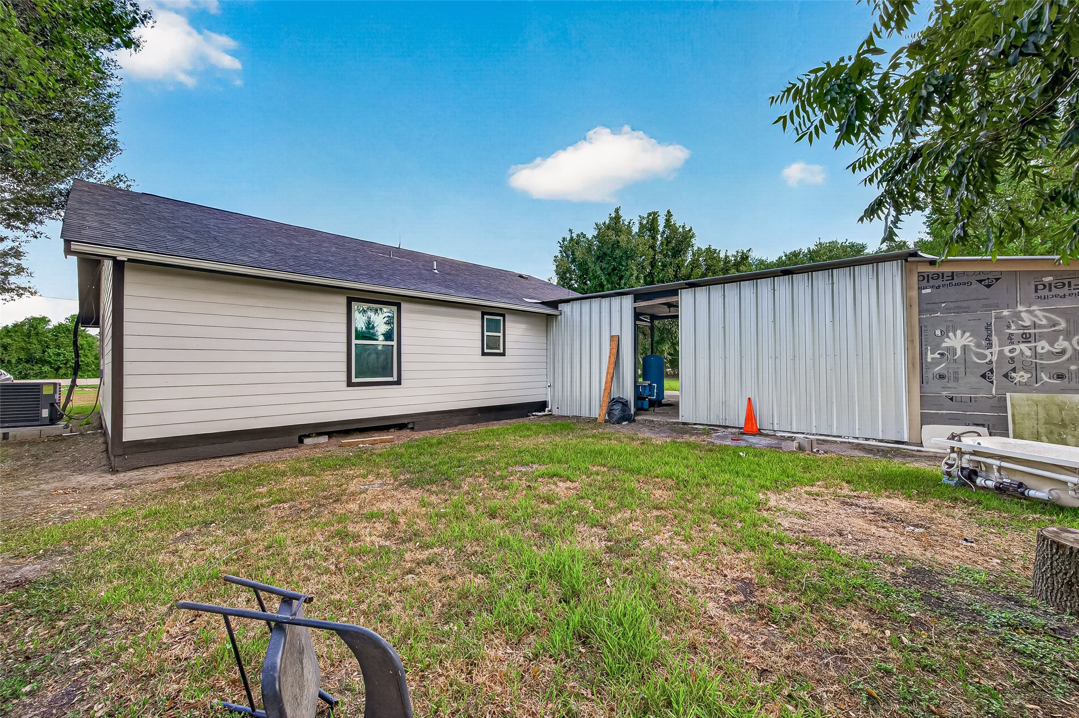 4739 Fm 1096 Road Property Photo 10