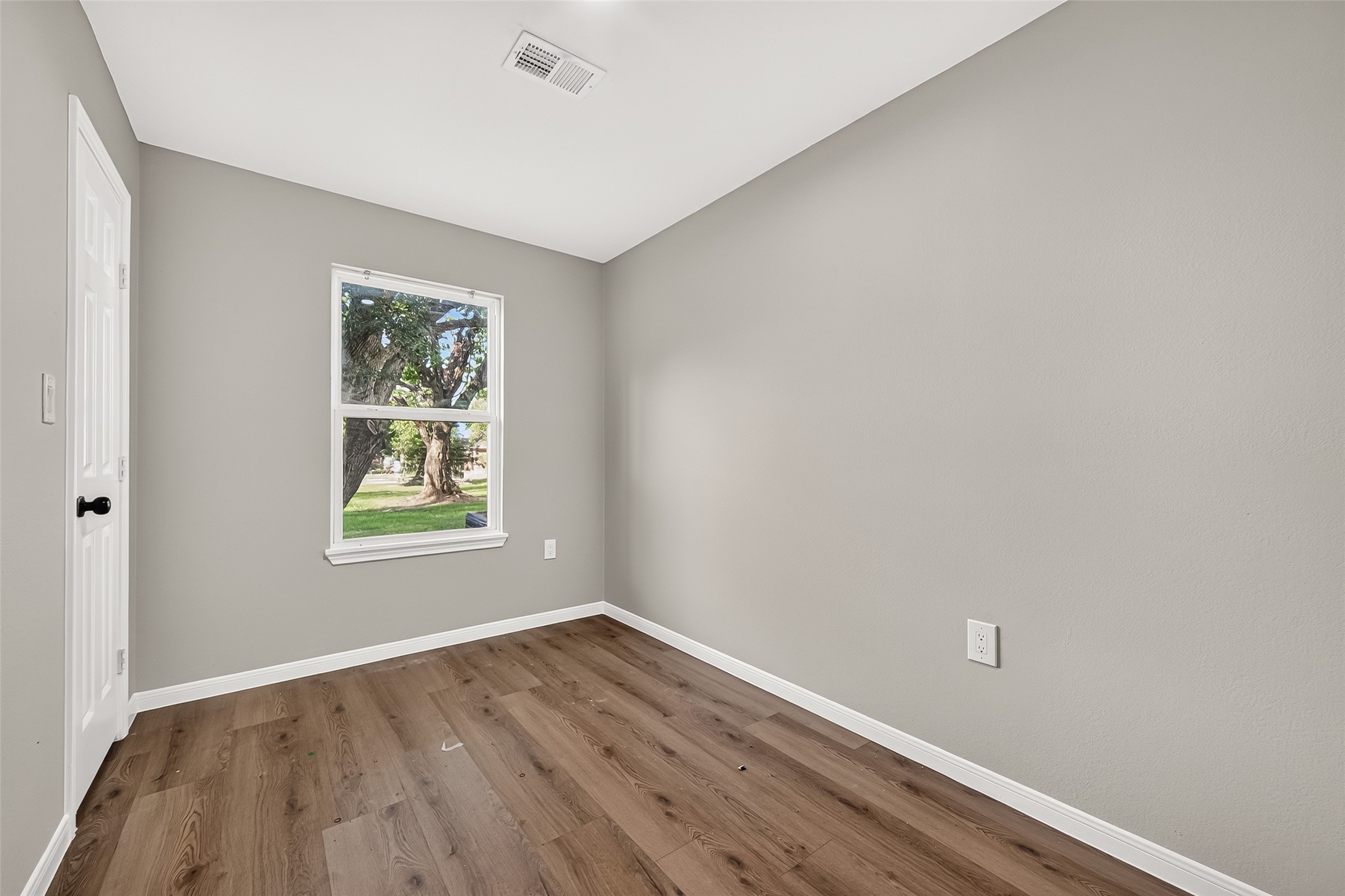 4739 Fm 1096 Road Property Photo 29