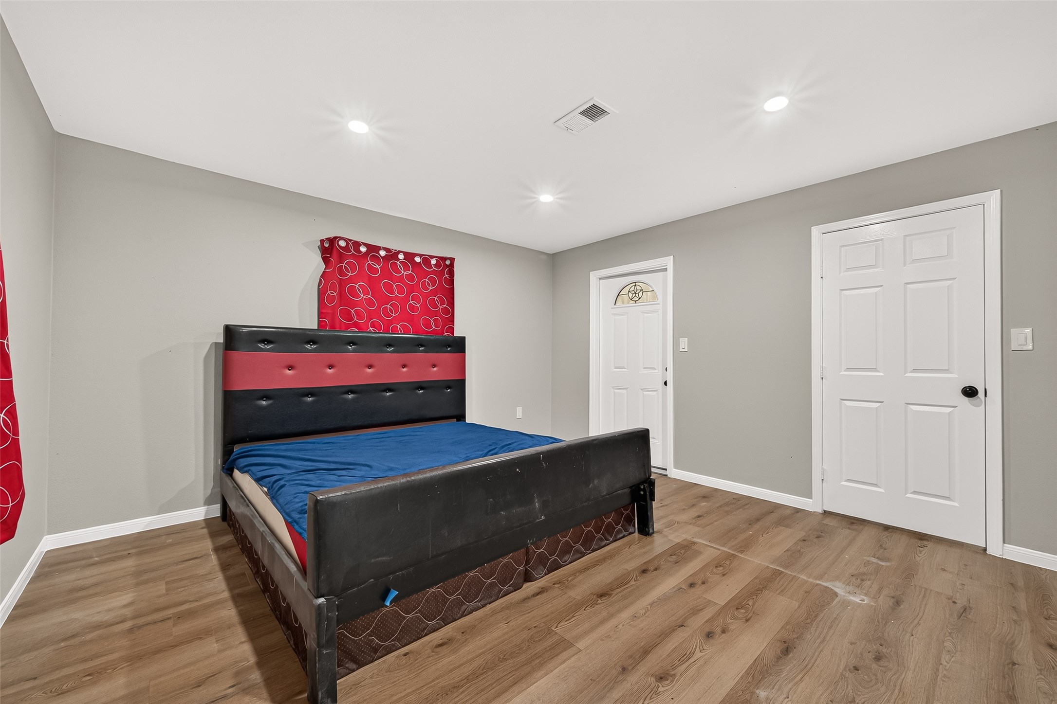 4739 Fm 1096 Road Property Photo 32