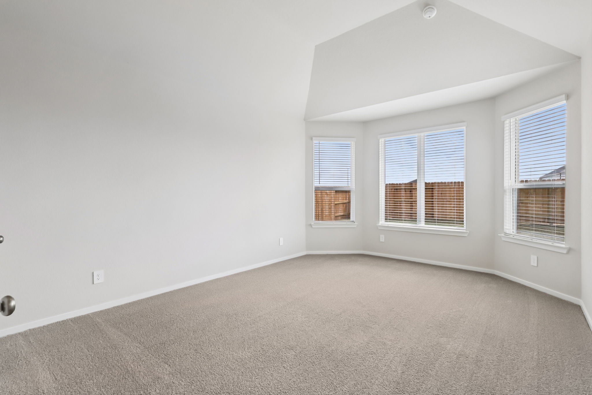 1119 Velas View Drive Property Photo 18