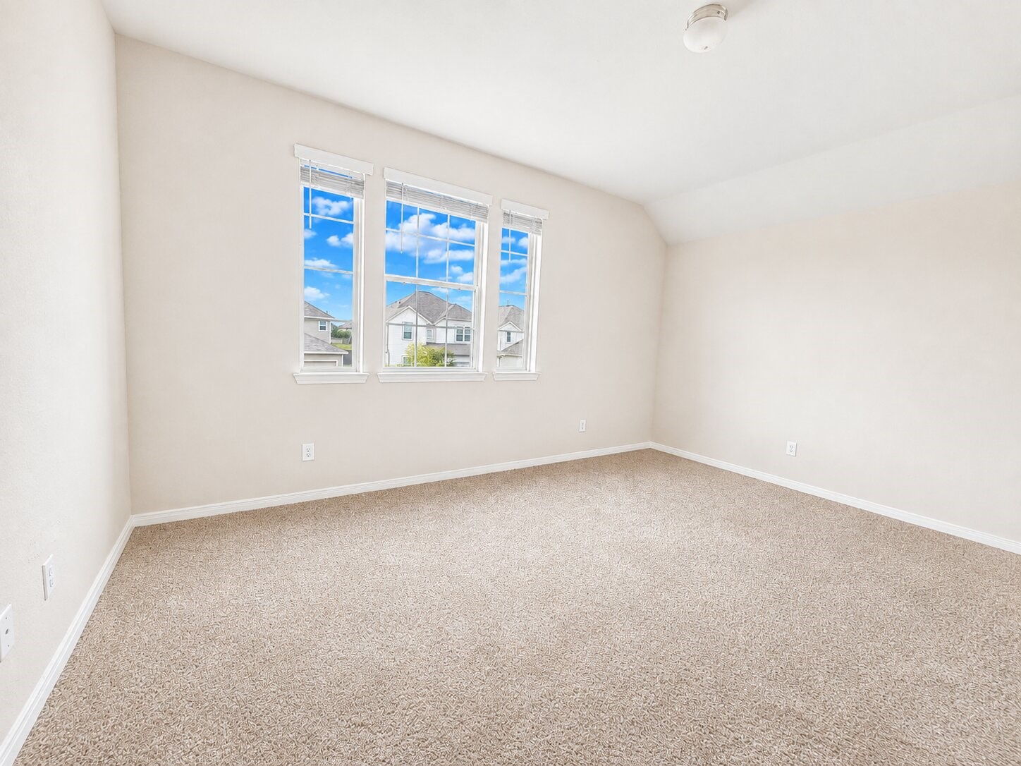 24635 Signorelli Way Property Photo 17