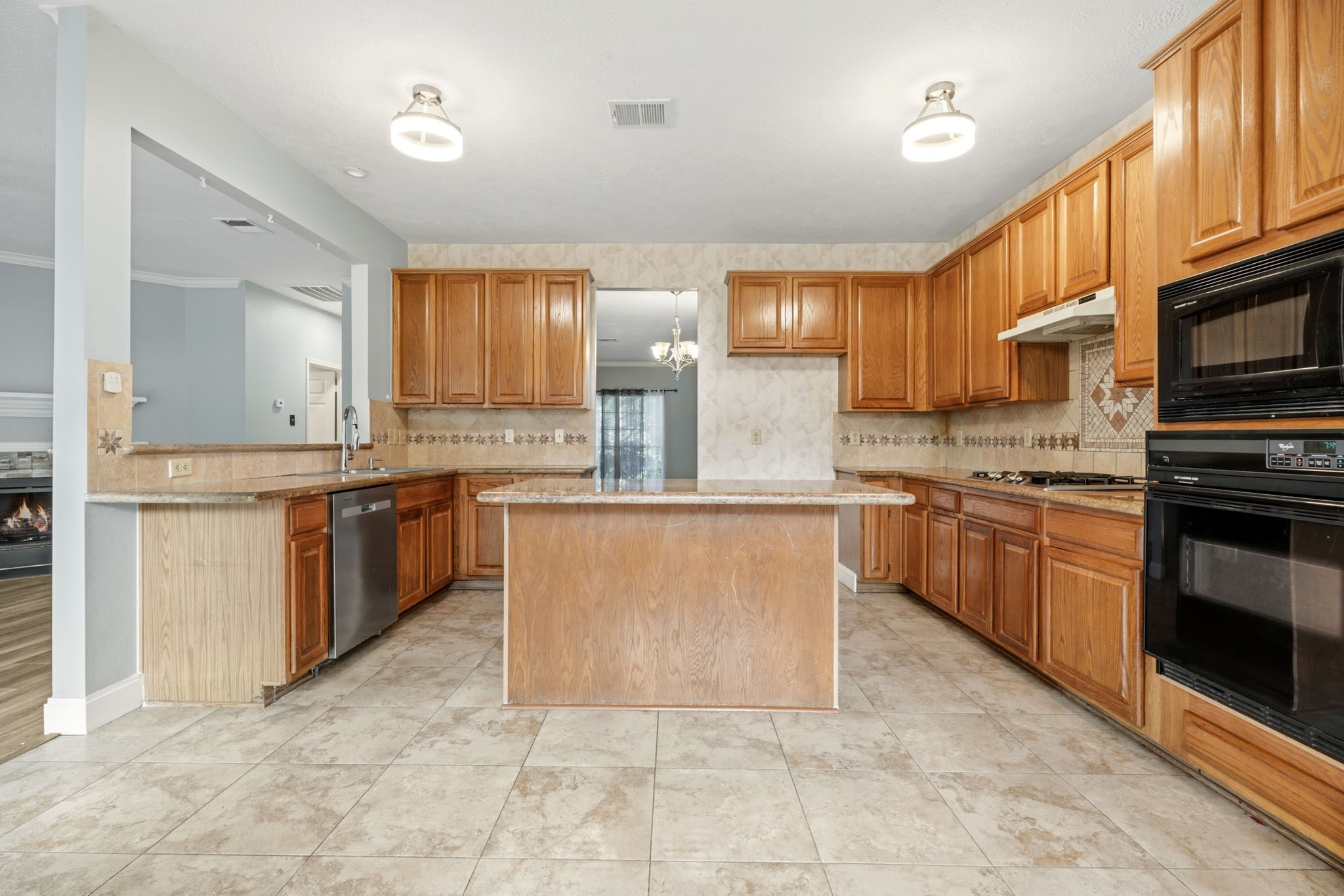 1326 Shrub Oak Drive Property Photo 11