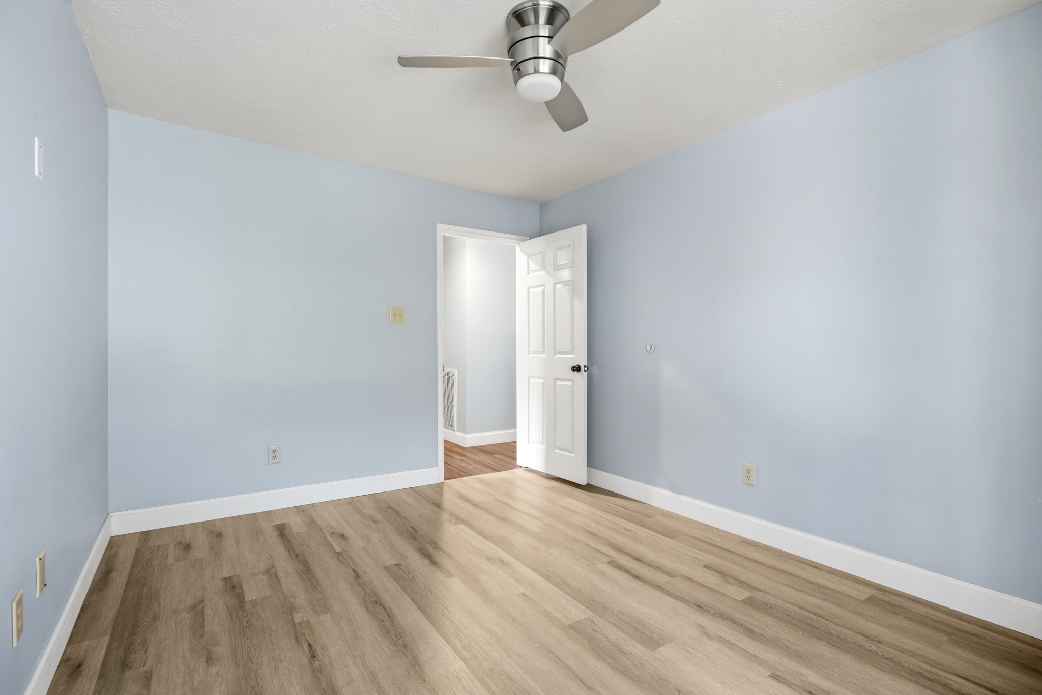 1326 Shrub Oak Drive Property Photo 25