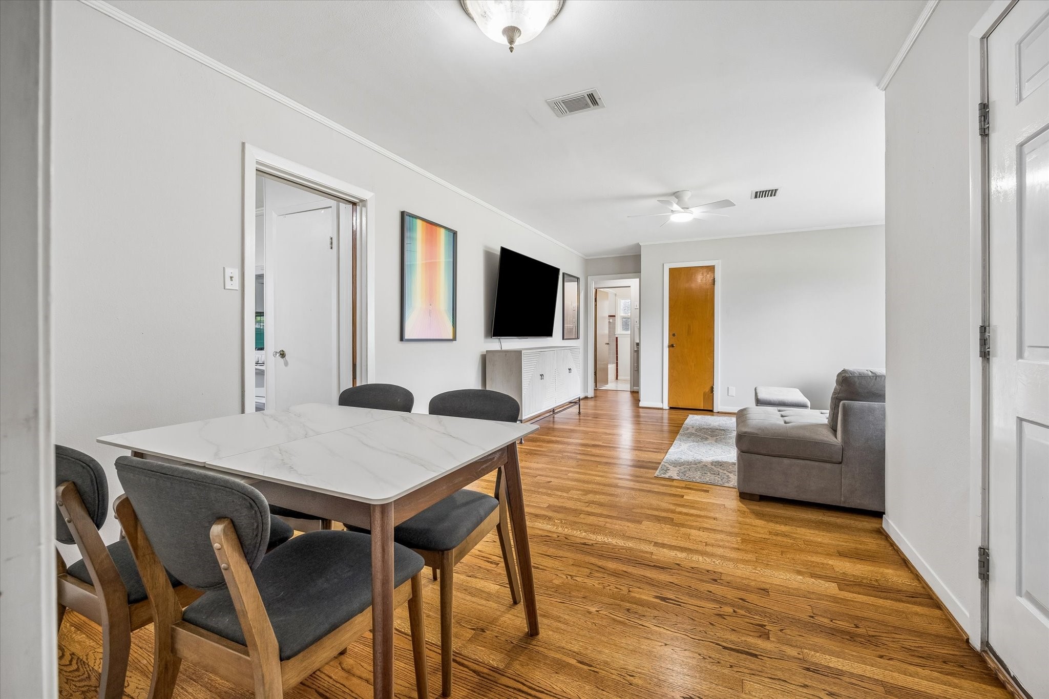 6230 Abington Way Property Photo 4