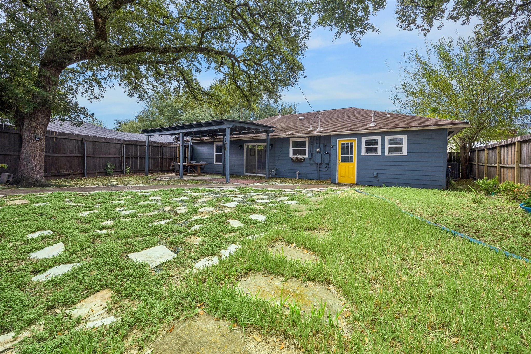 6230 Abington Way Property Photo 13