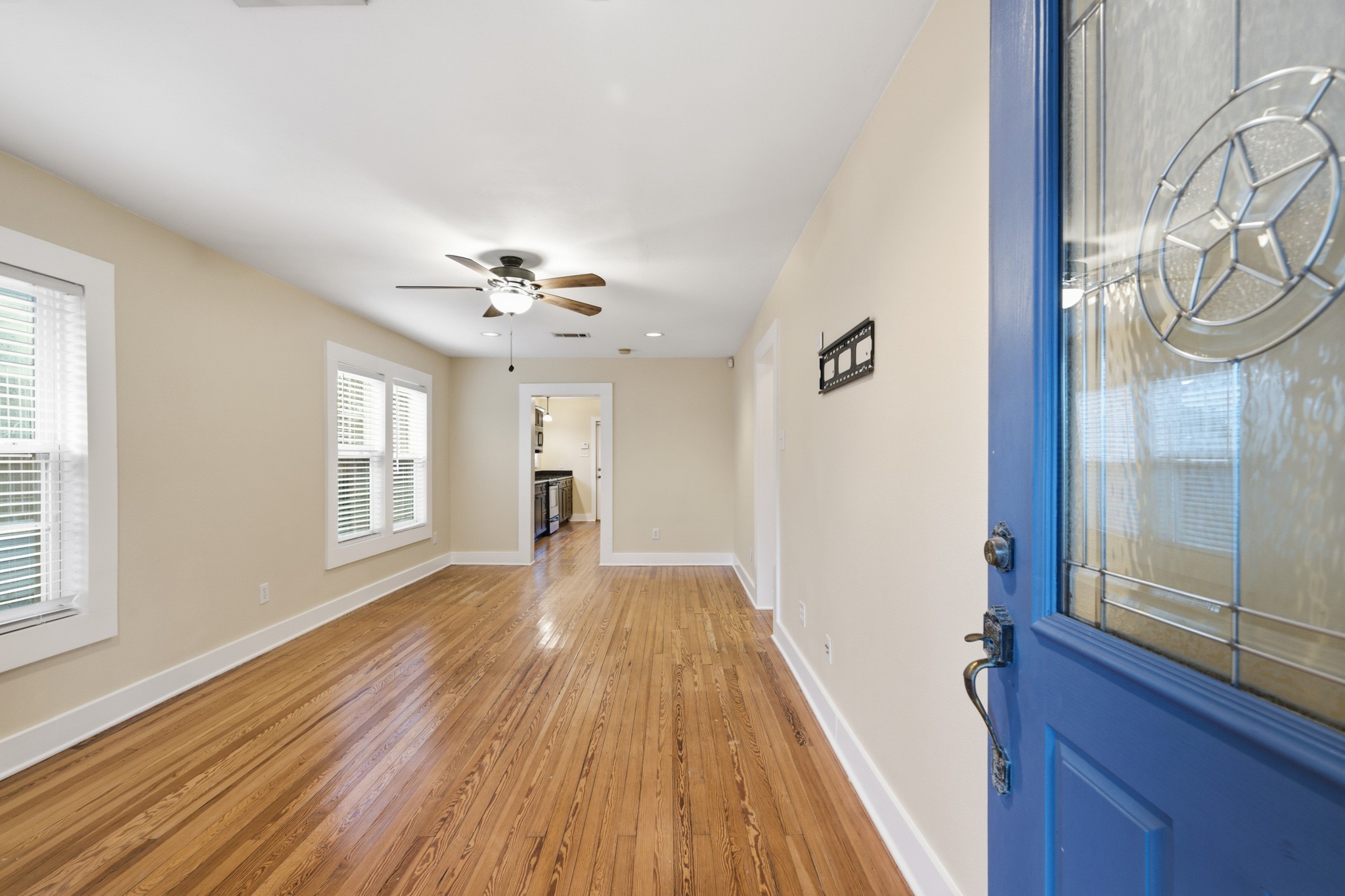 1112 Robbie Street Property Photo 11