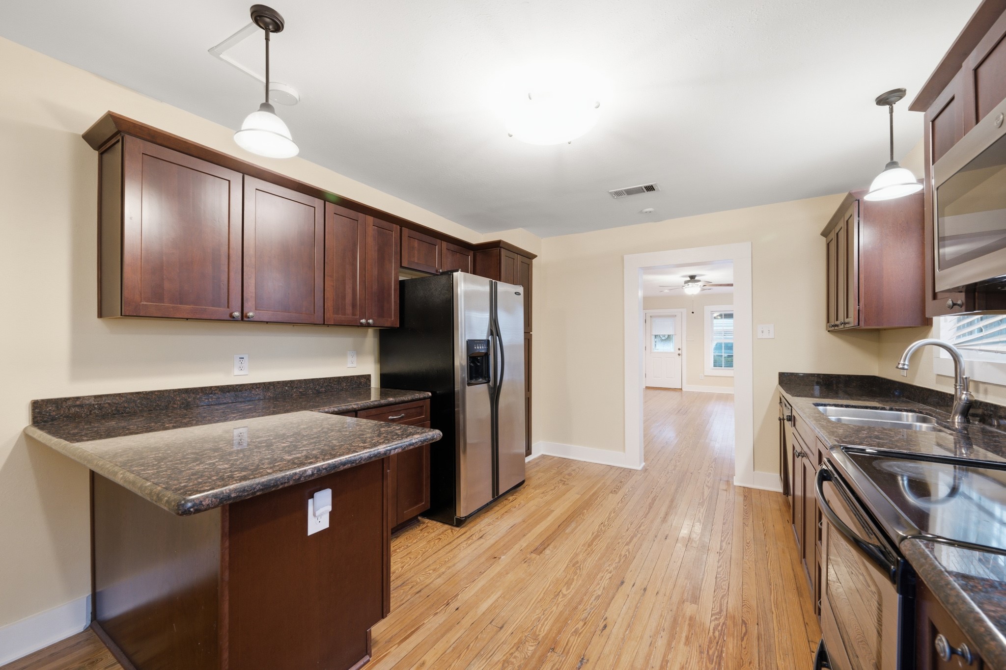 1112 Robbie Street Property Photo 20