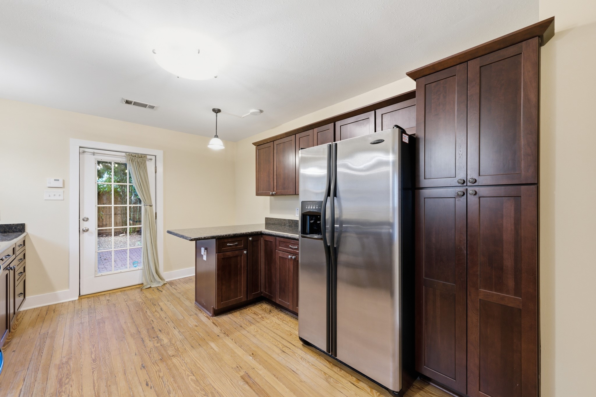 1112 Robbie Street Property Photo 21