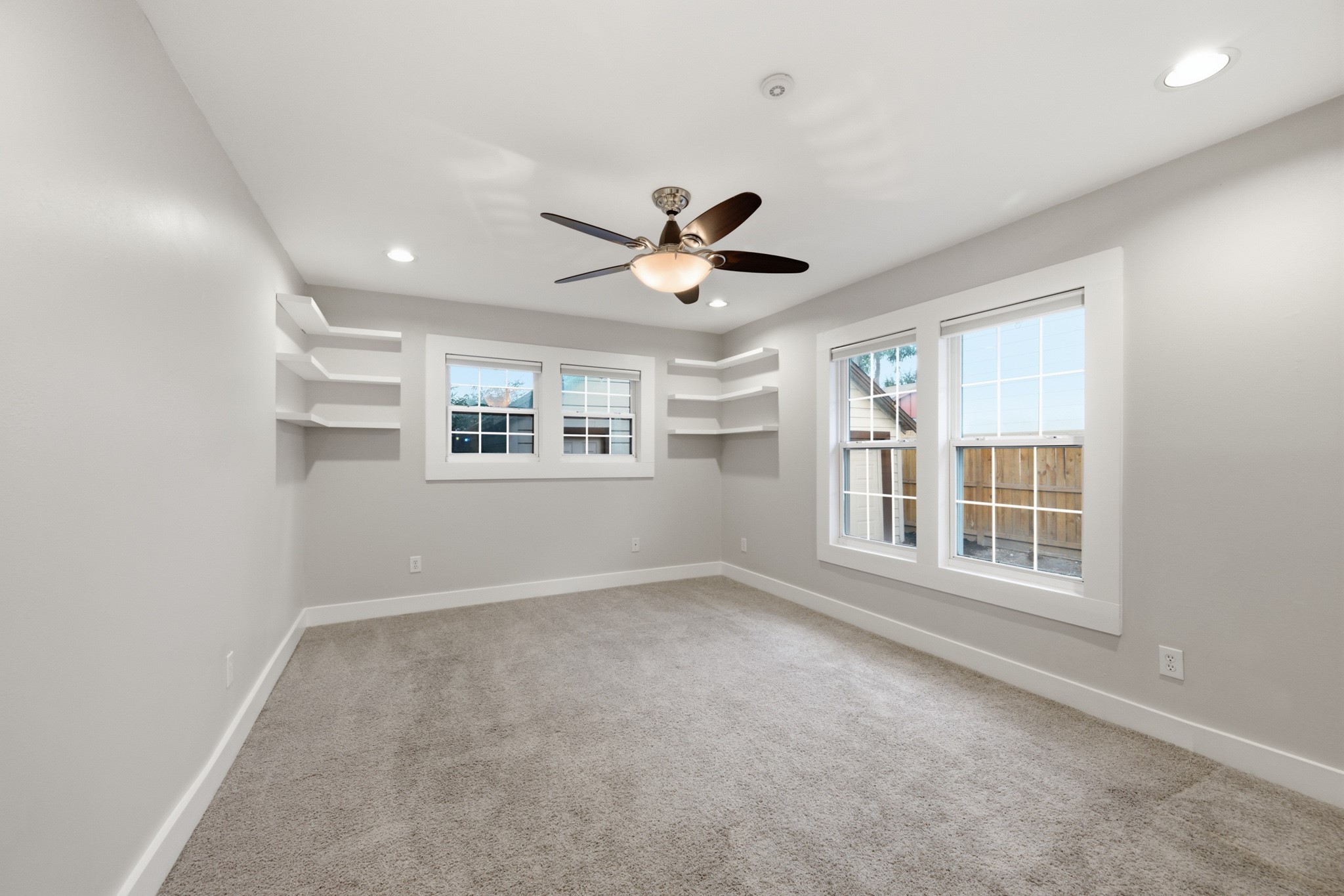1112 Robbie Street Property Photo 25