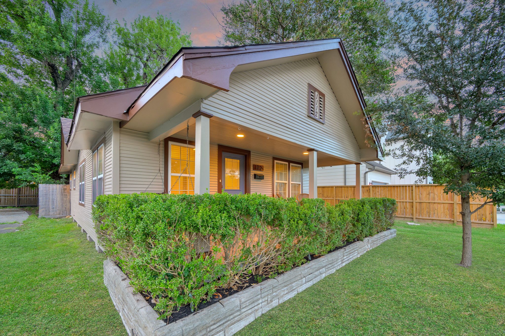 1112 Robbie Street Property Photo 33