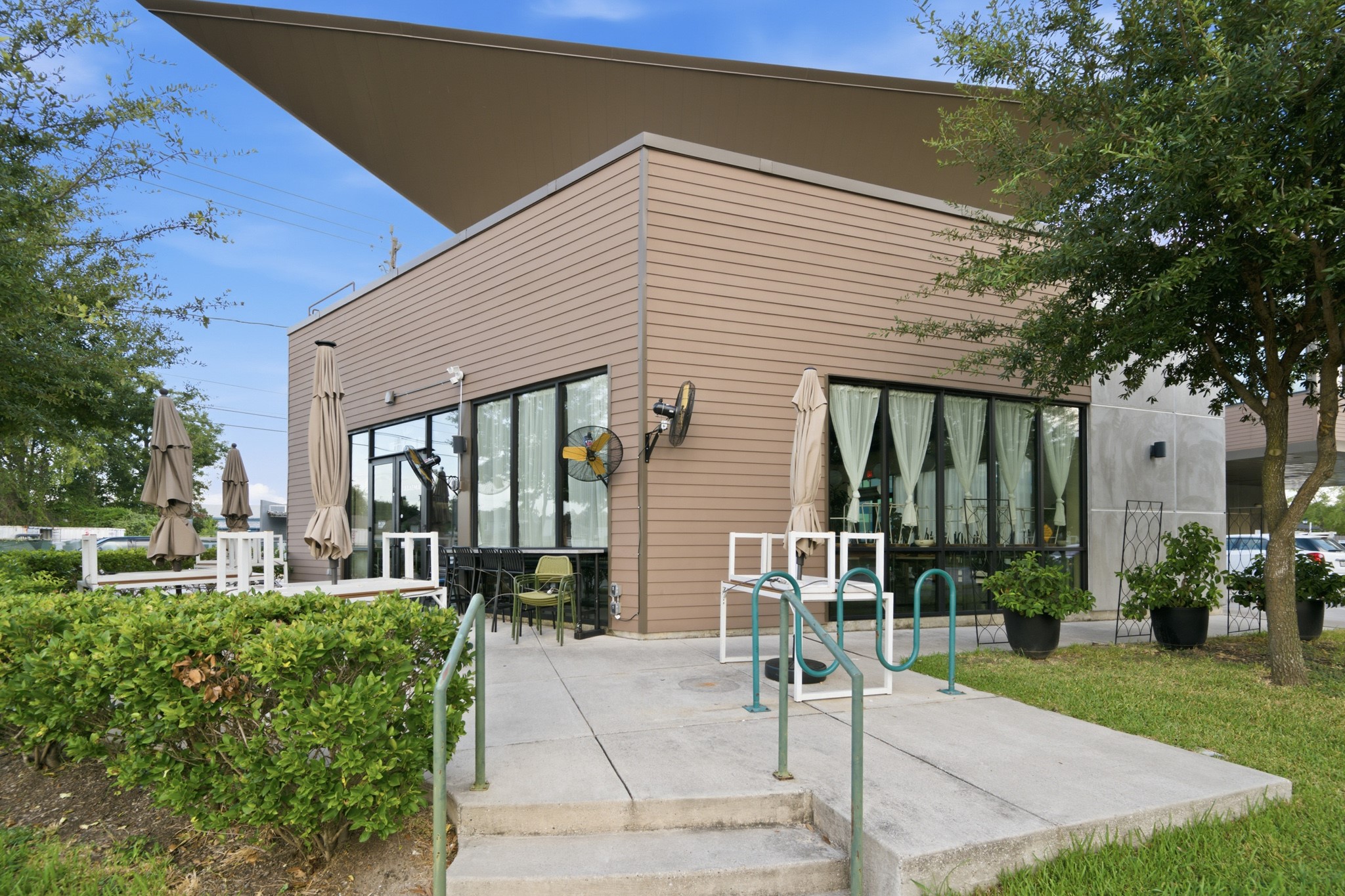 1112 Robbie Street Property Photo 38
