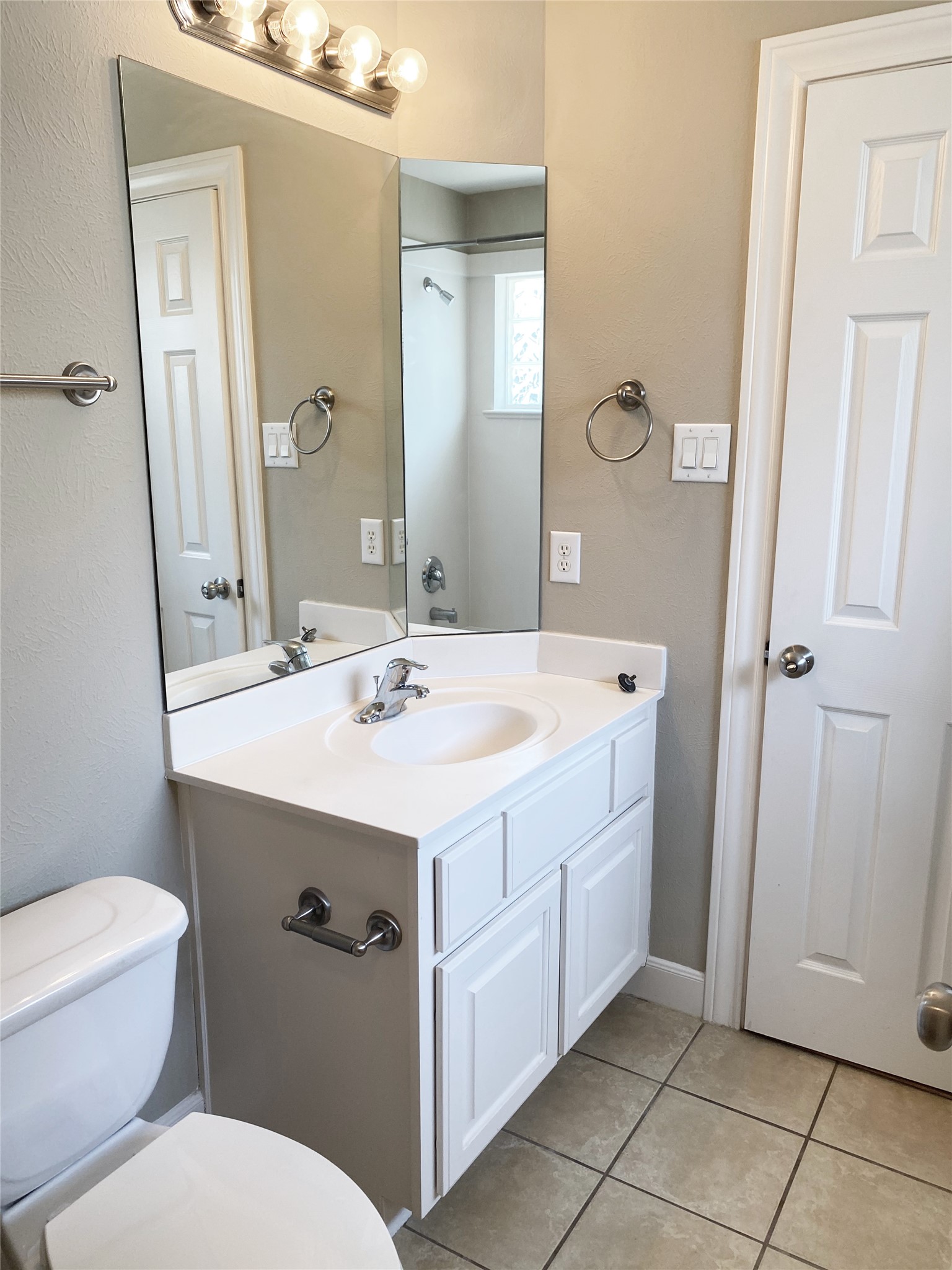 3227 Damico Street Property Photo 27
