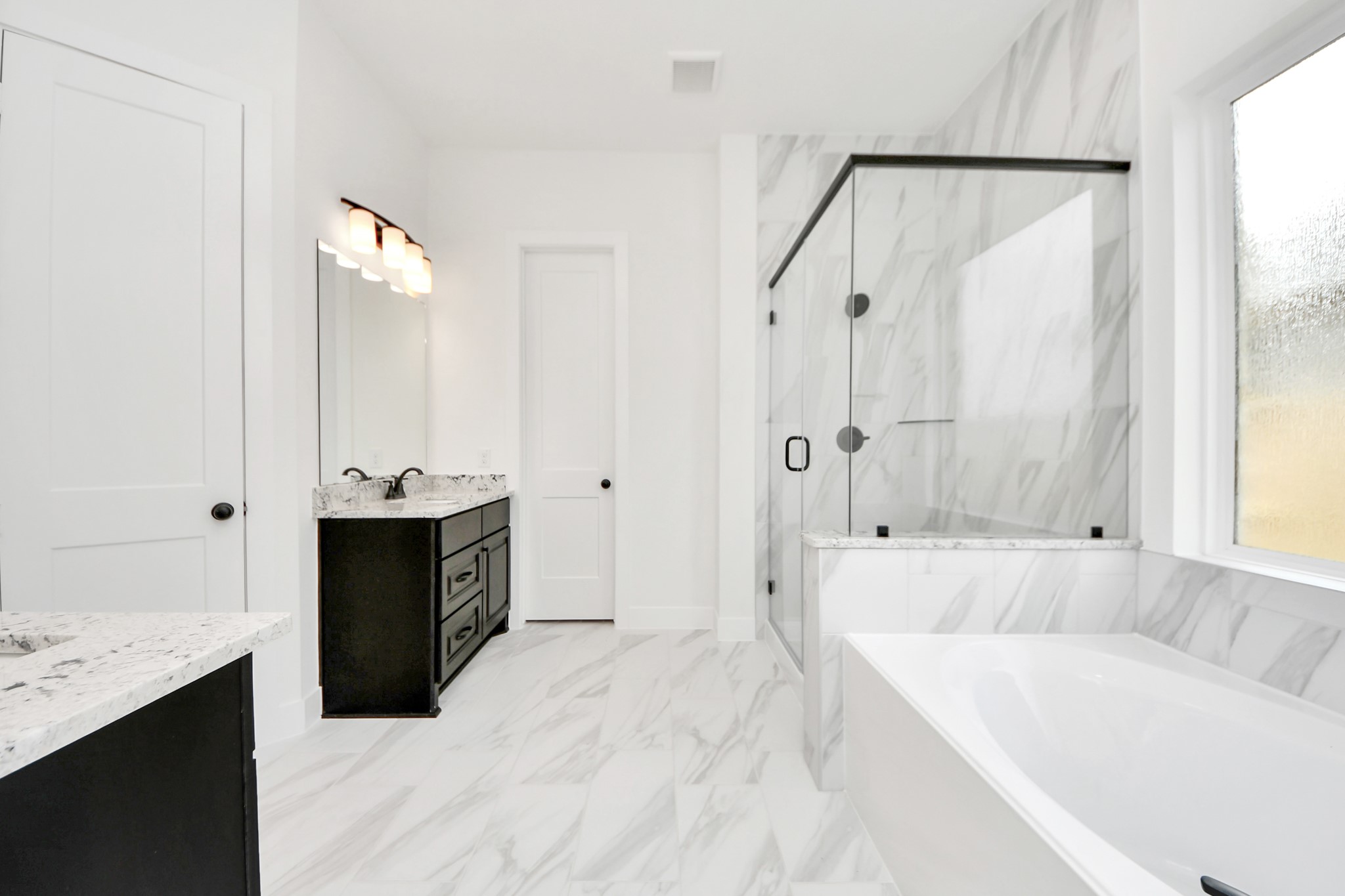4727 Vaughan Way Property Photo 15