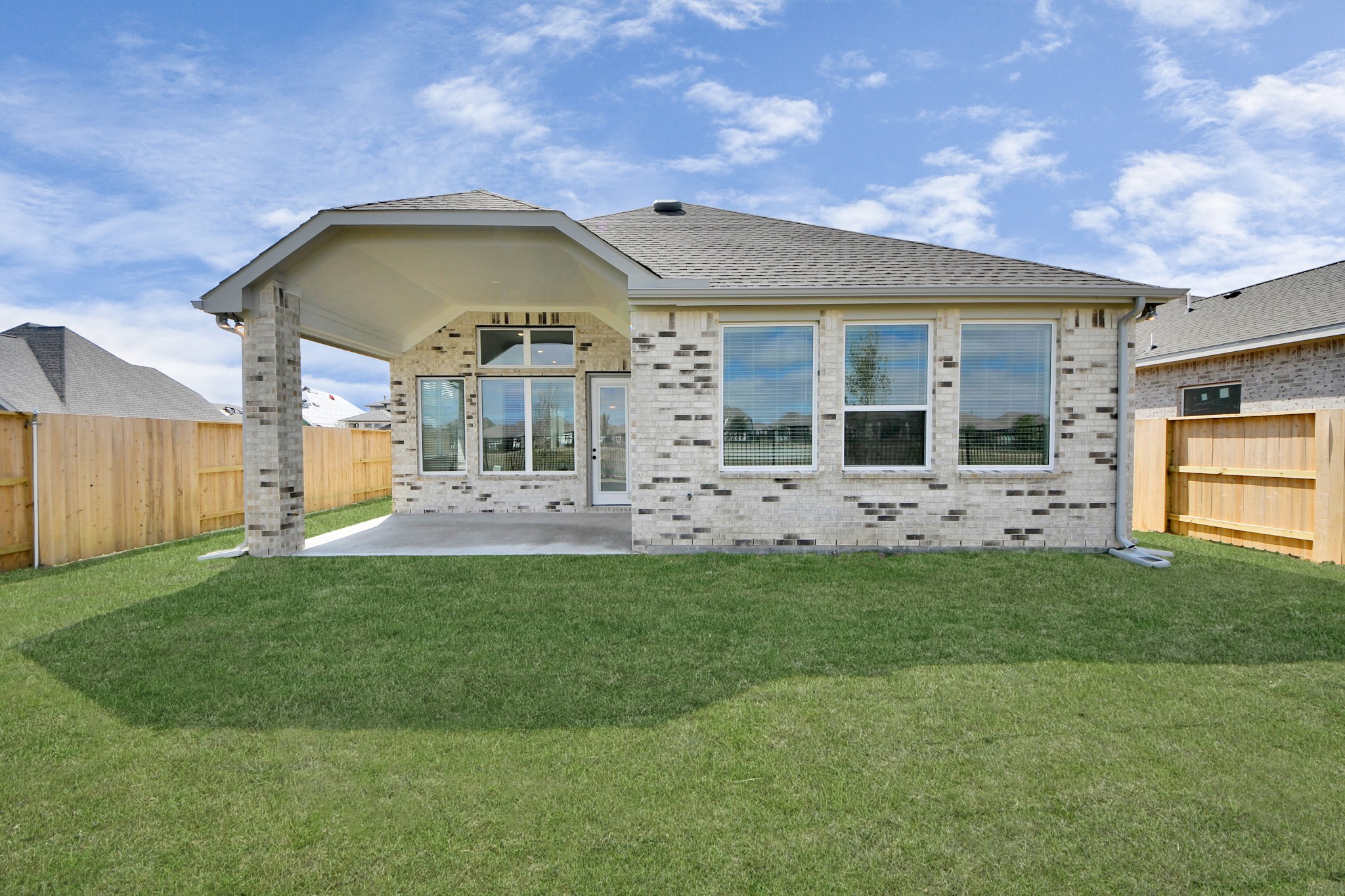 4727 Vaughan Way Property Photo 26