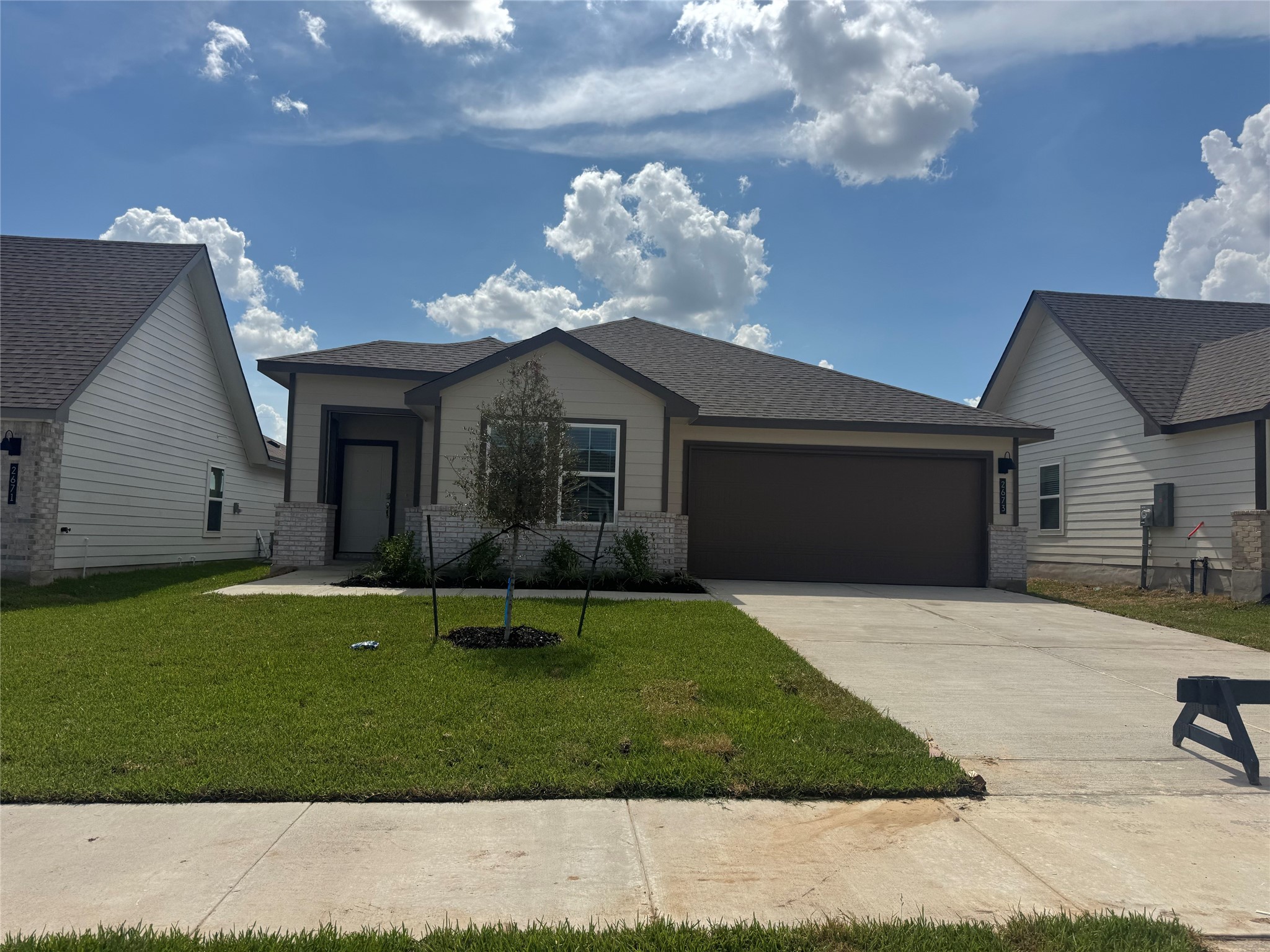 2673 Fremont Court Property Photo 1