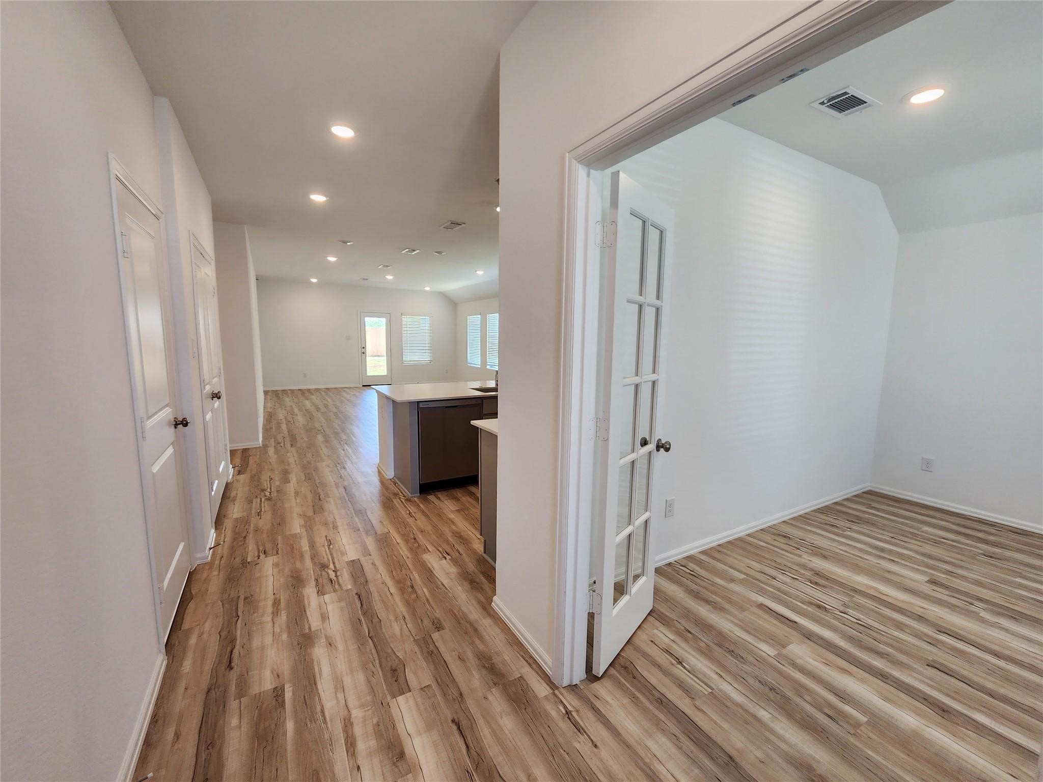 31407 Hidden Rosehill Property Photo 4