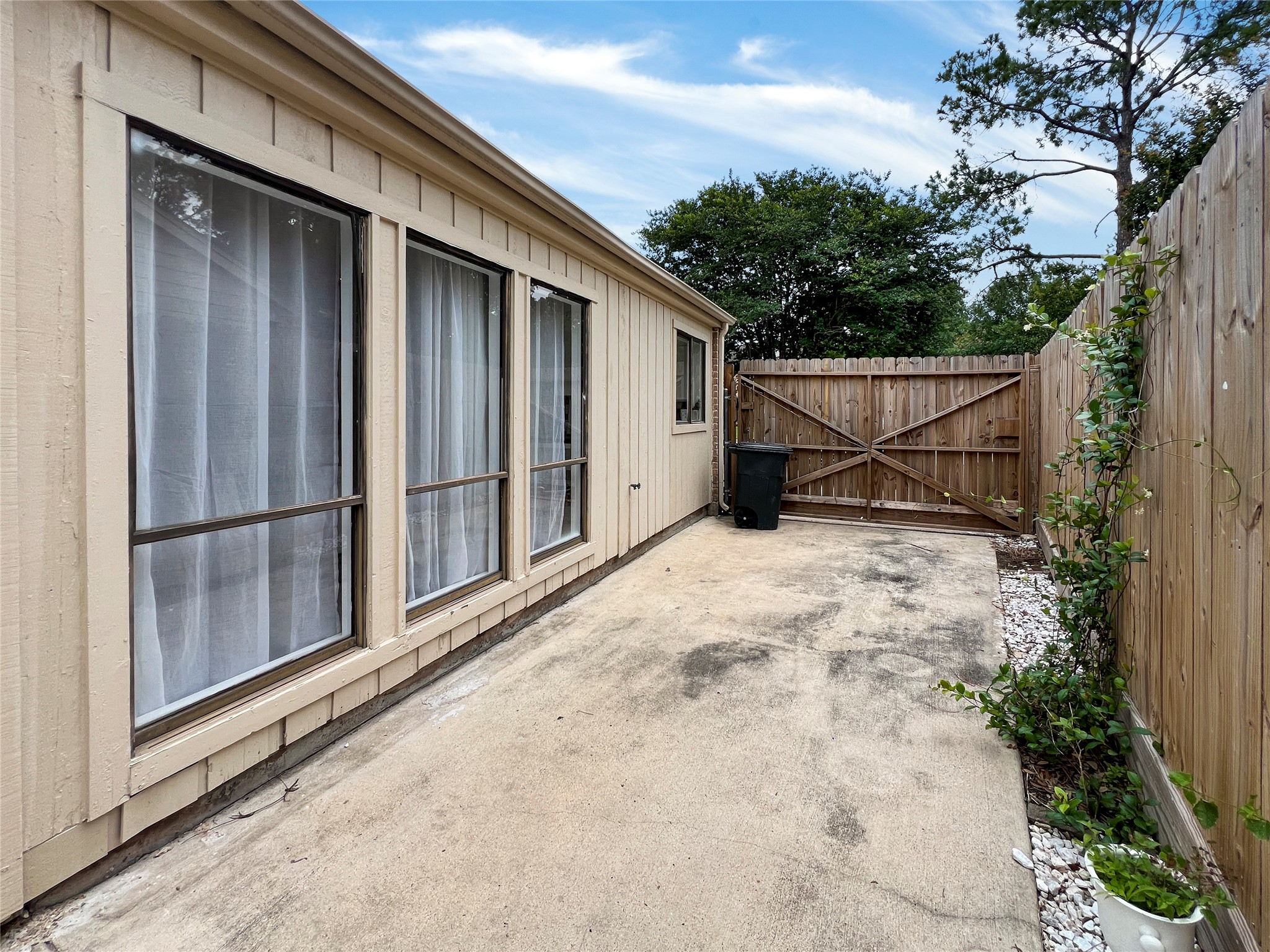 2358 Binley Drive Property Photo 36