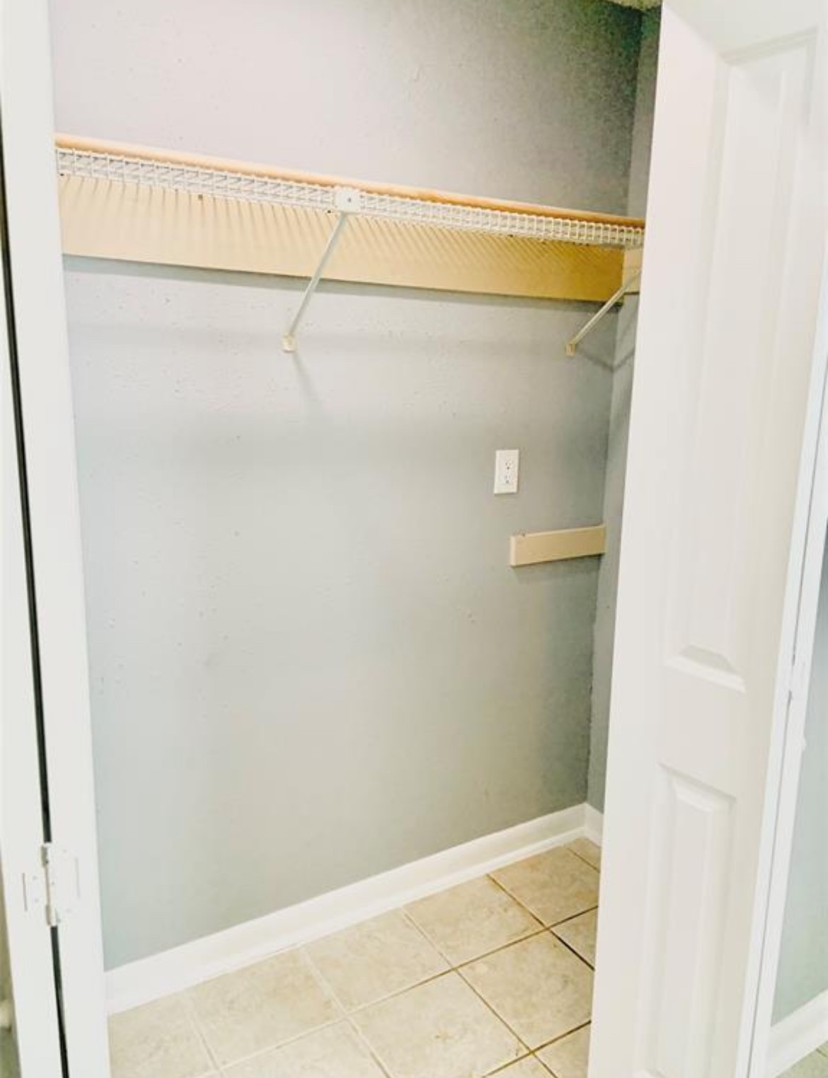 24361 Evergreen Drive Property Photo 8
