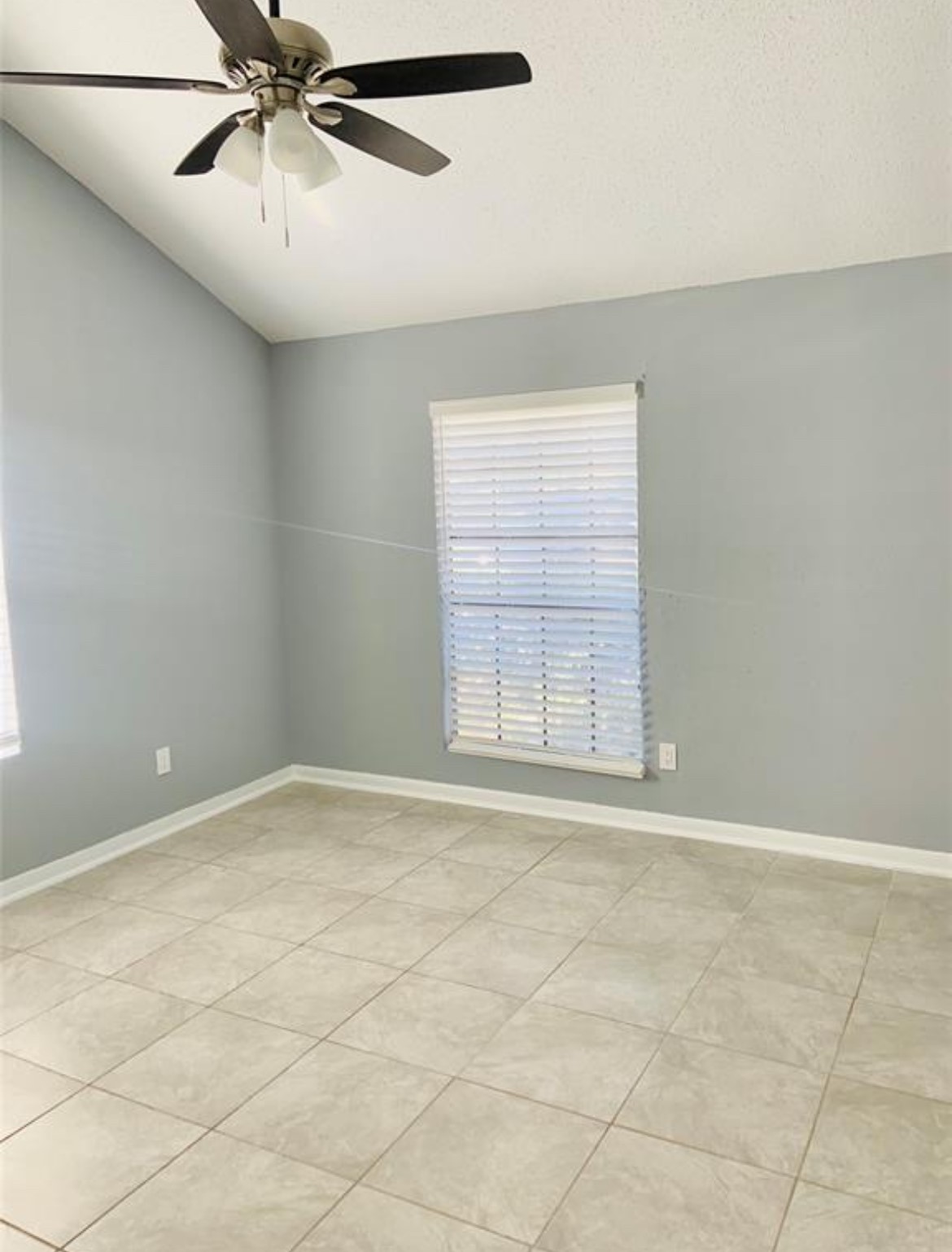 24361 Evergreen Drive Property Photo 9