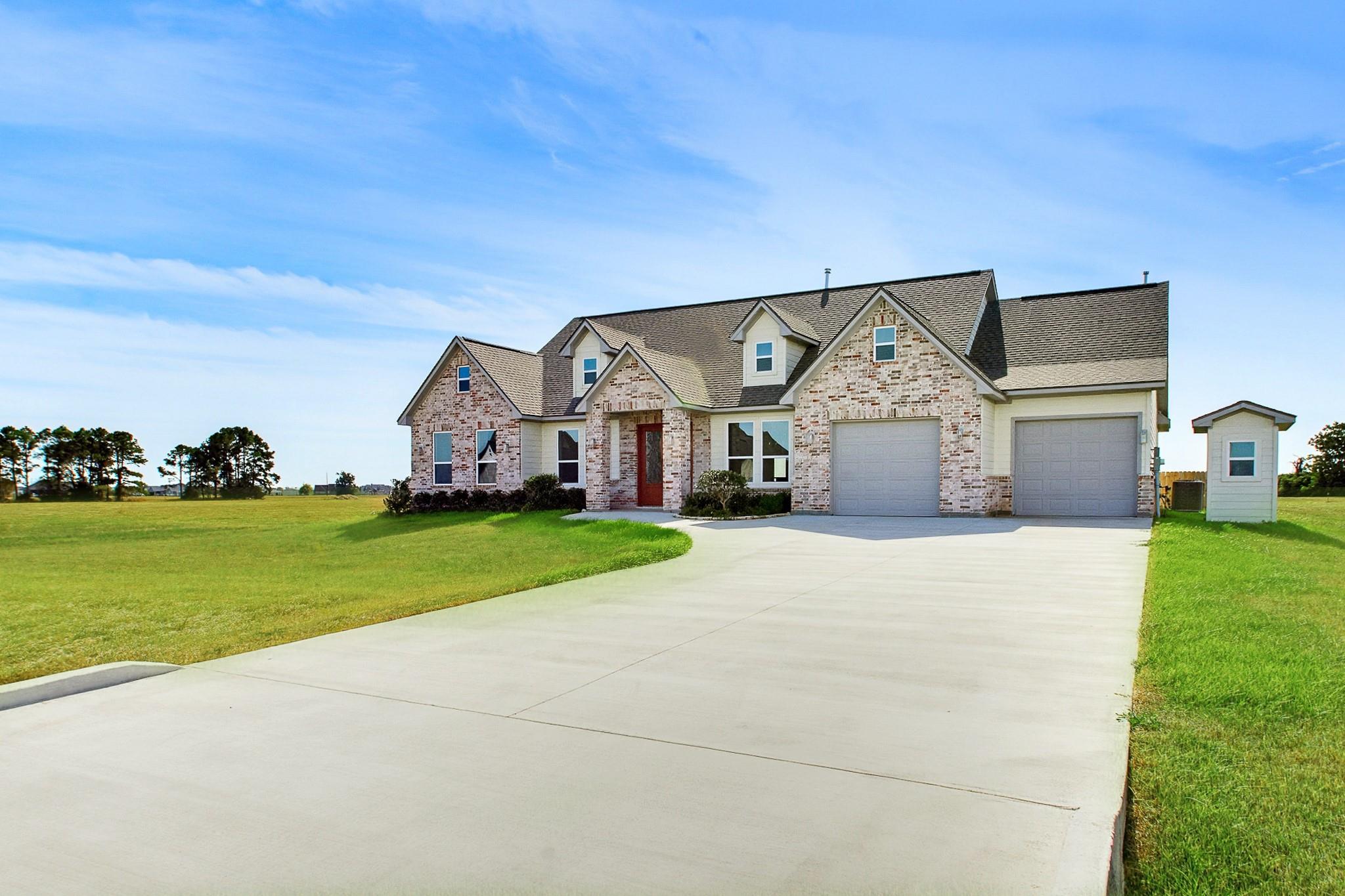 619 Longhorn Trail, Angleton Tx 77515 Property Photo 4