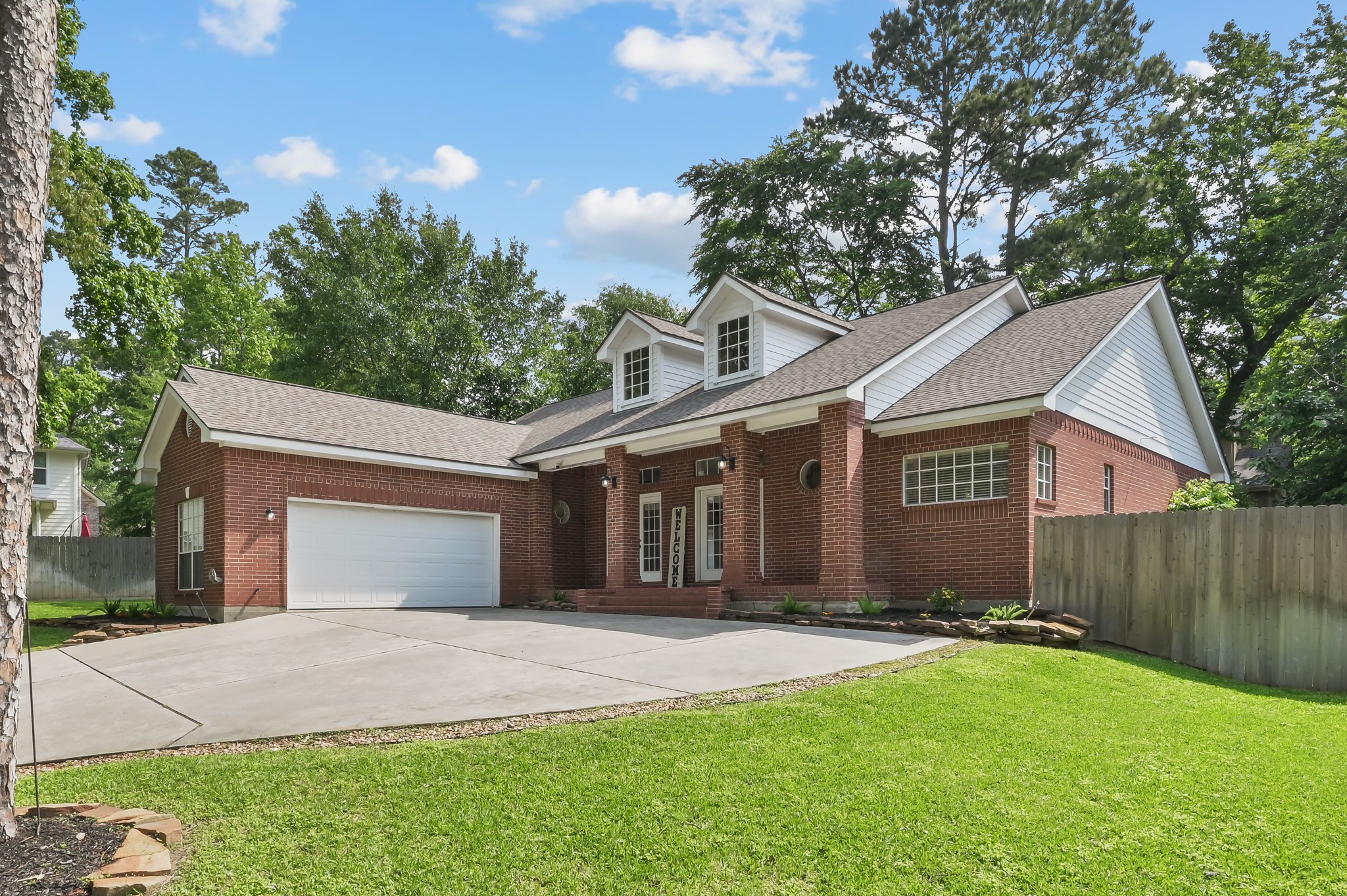 113 Inverness Drive Property Photo 1