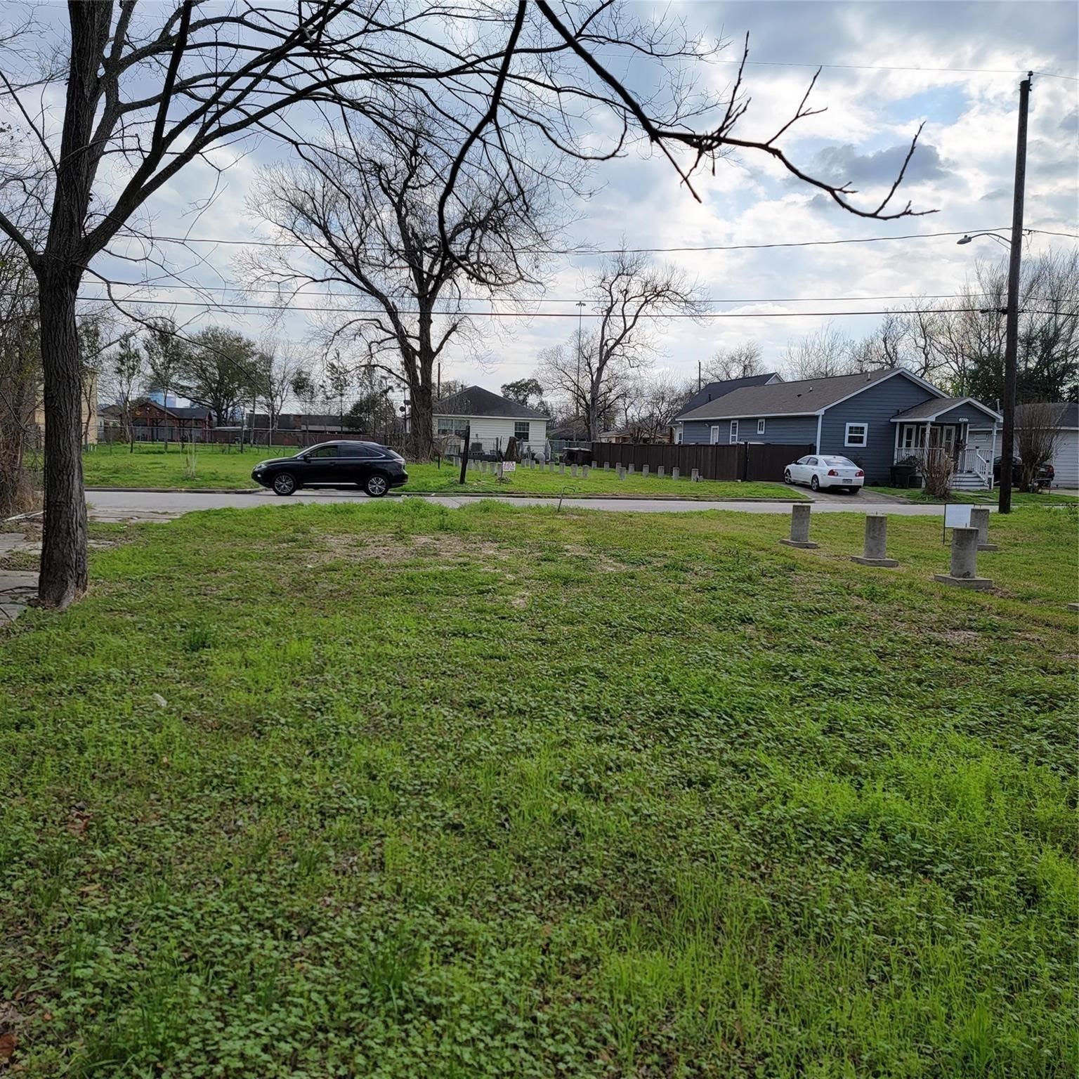 1425 E 34th Street Property Photo 1