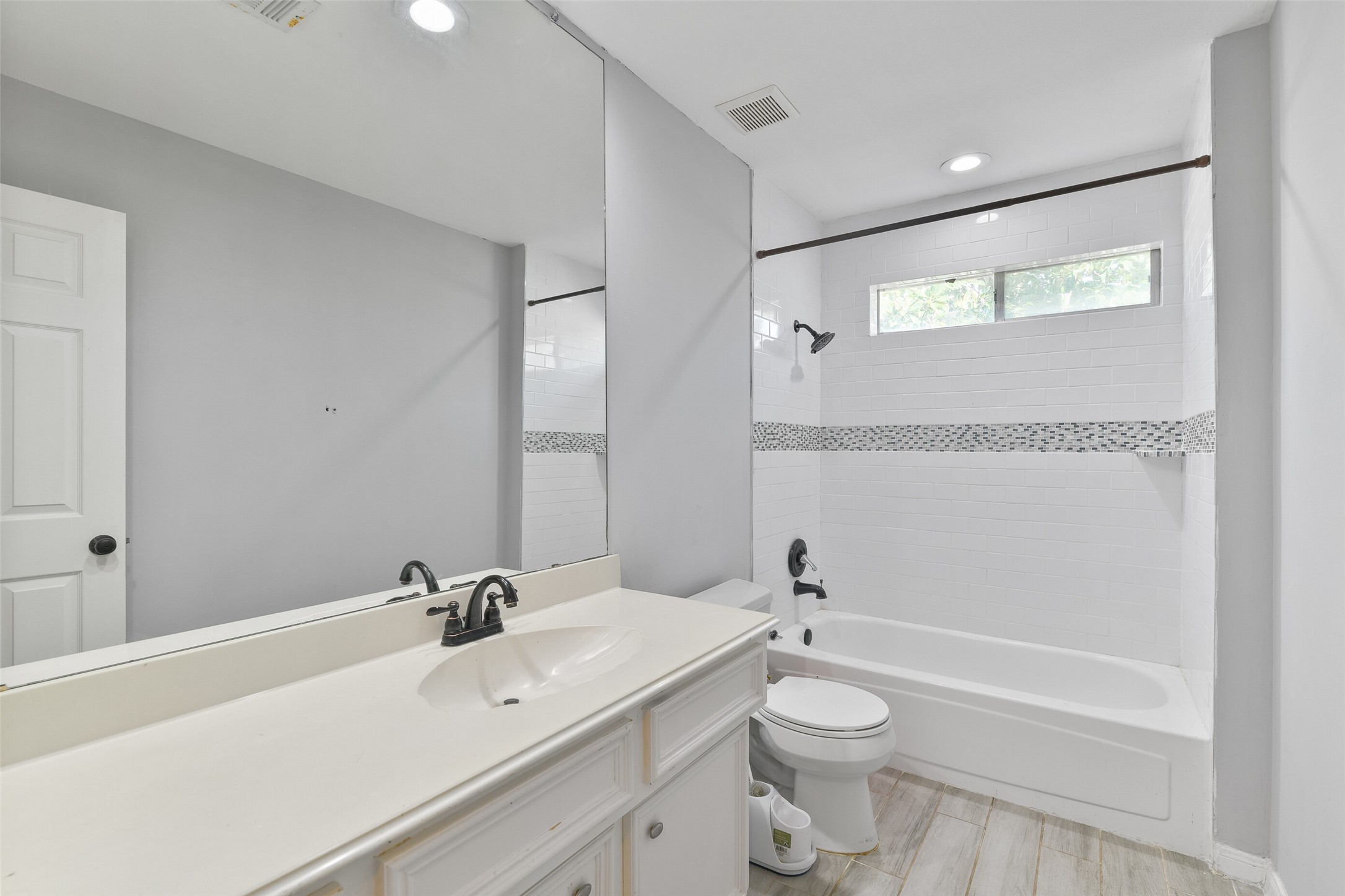 43 Hessenford Street Property Photo 26