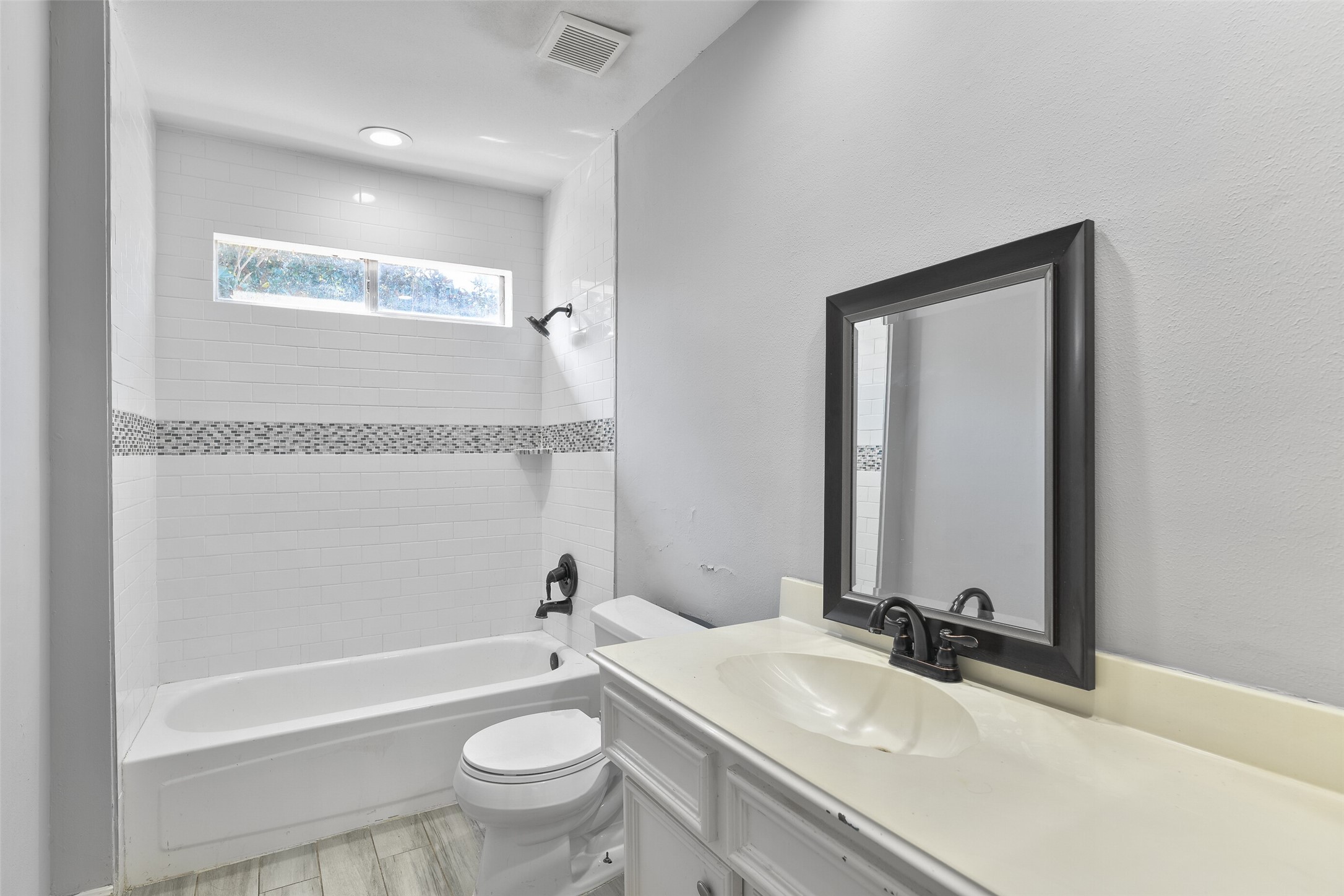43 Hessenford Street Property Photo 29
