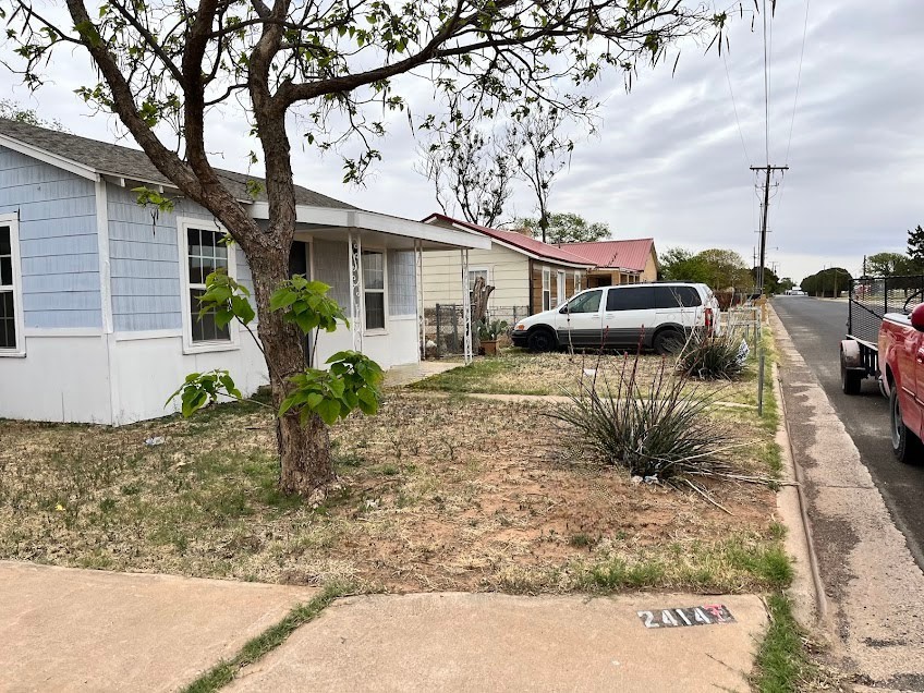 2414 Baylor Street Property Photo 1
