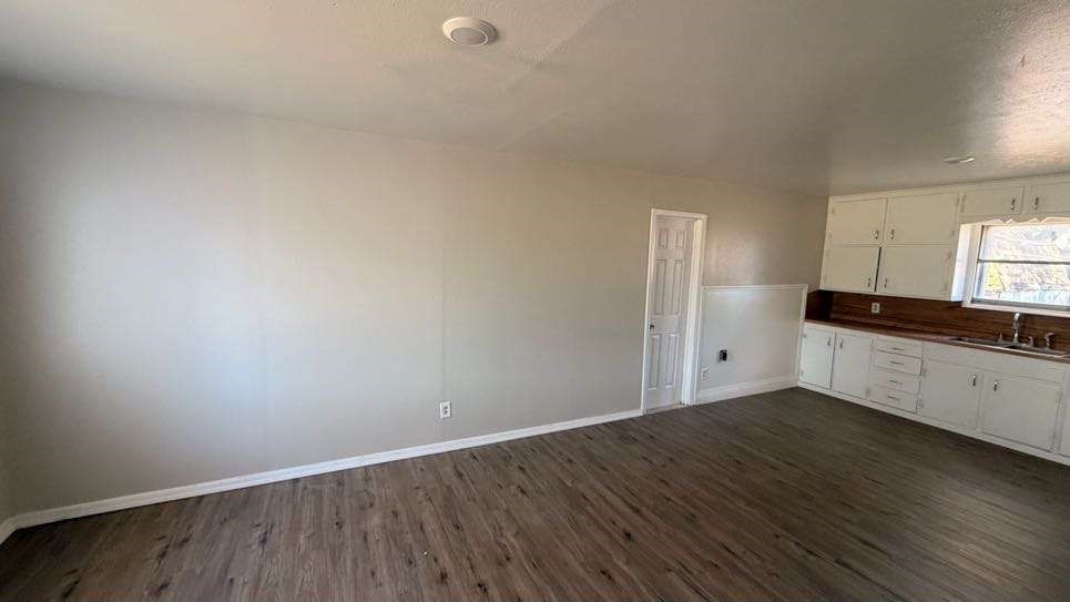 2414 Baylor Street Property Photo 3