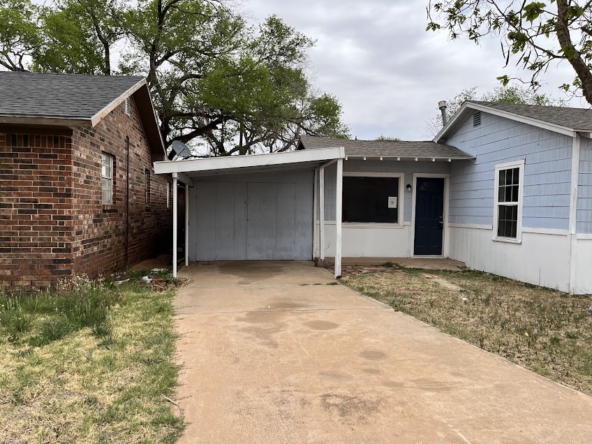 2414 Baylor Street Property Photo 12