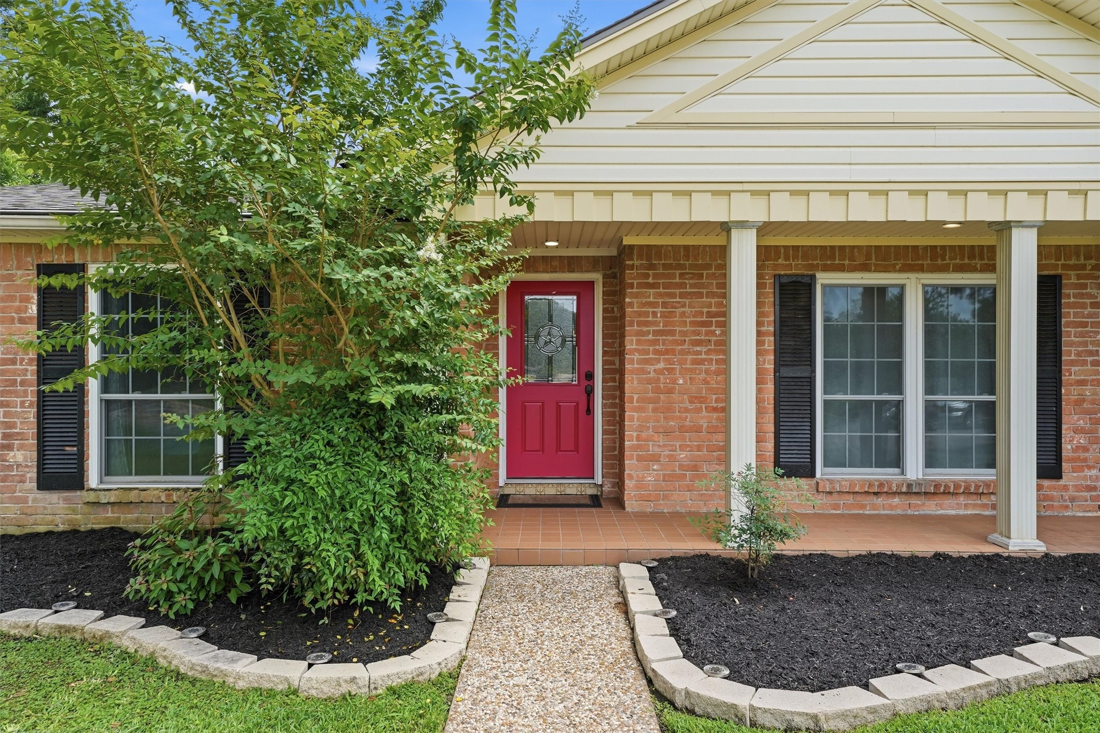 16346 Havenpark Court Property Photo 3