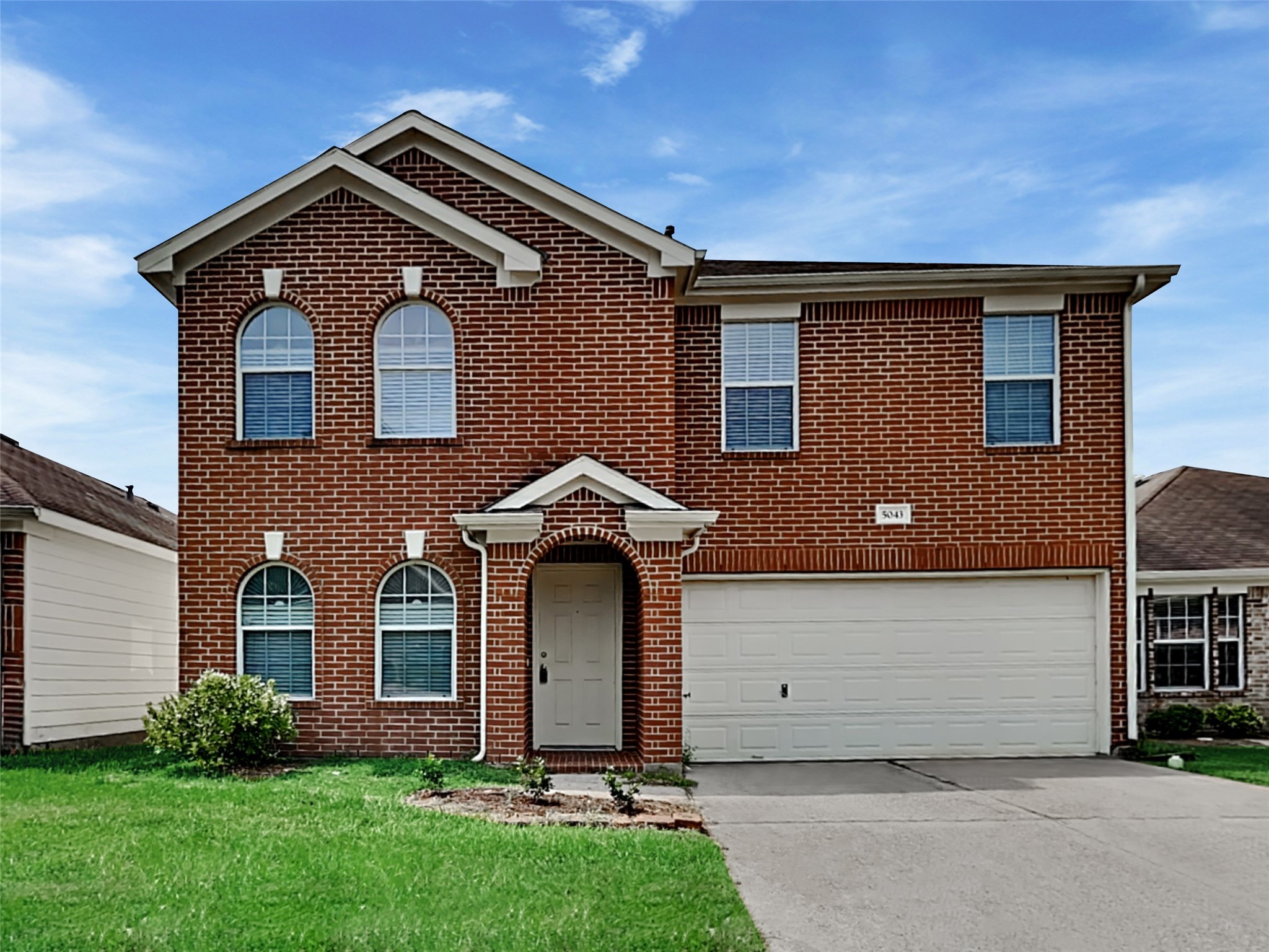 5043 Willow Point Drive Property Photo 1
