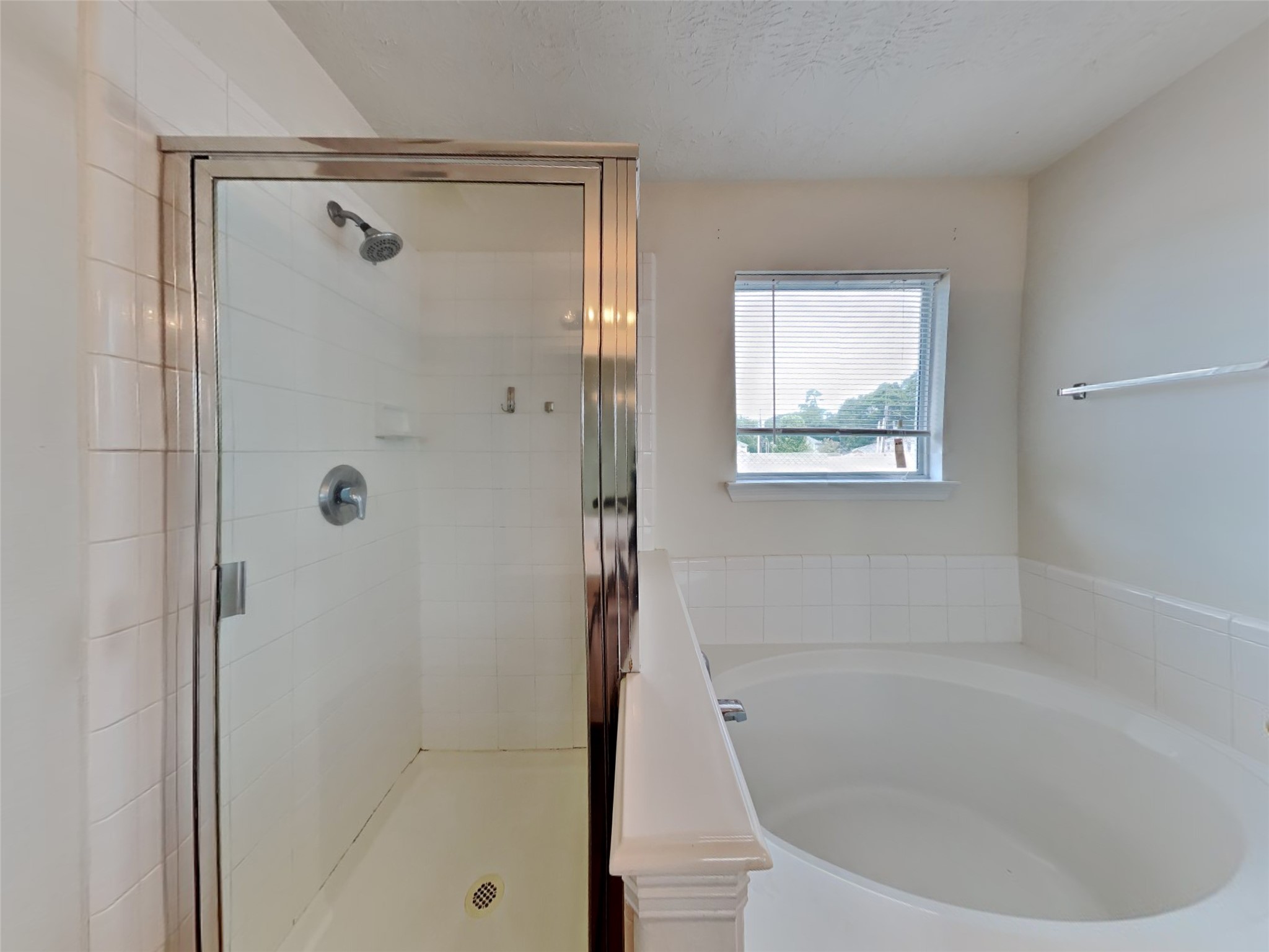 5043 Willow Point Drive Property Photo 11