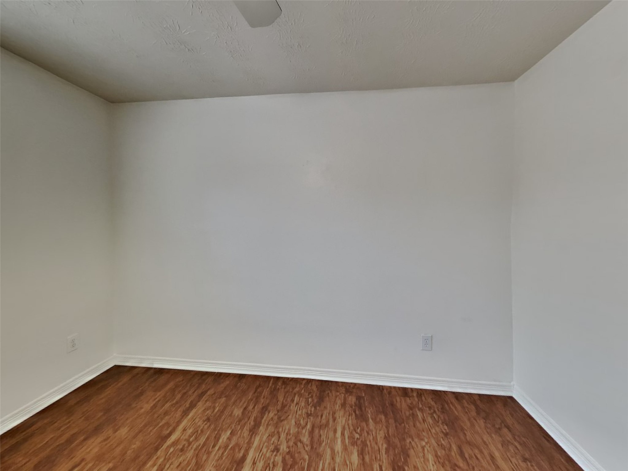 5043 Willow Point Drive Property Photo 14