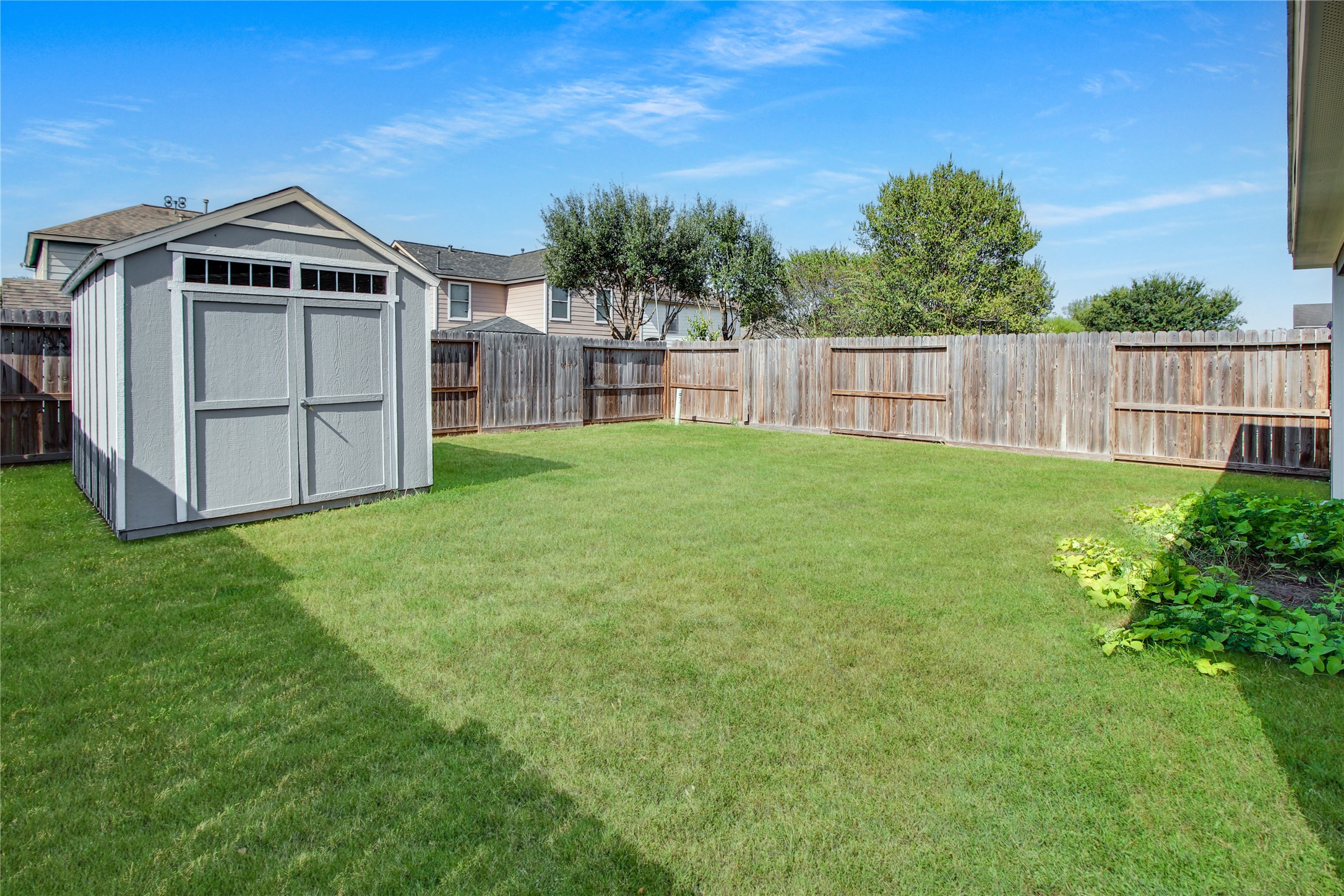 11346 Log Cabin Lane Property Photo 23