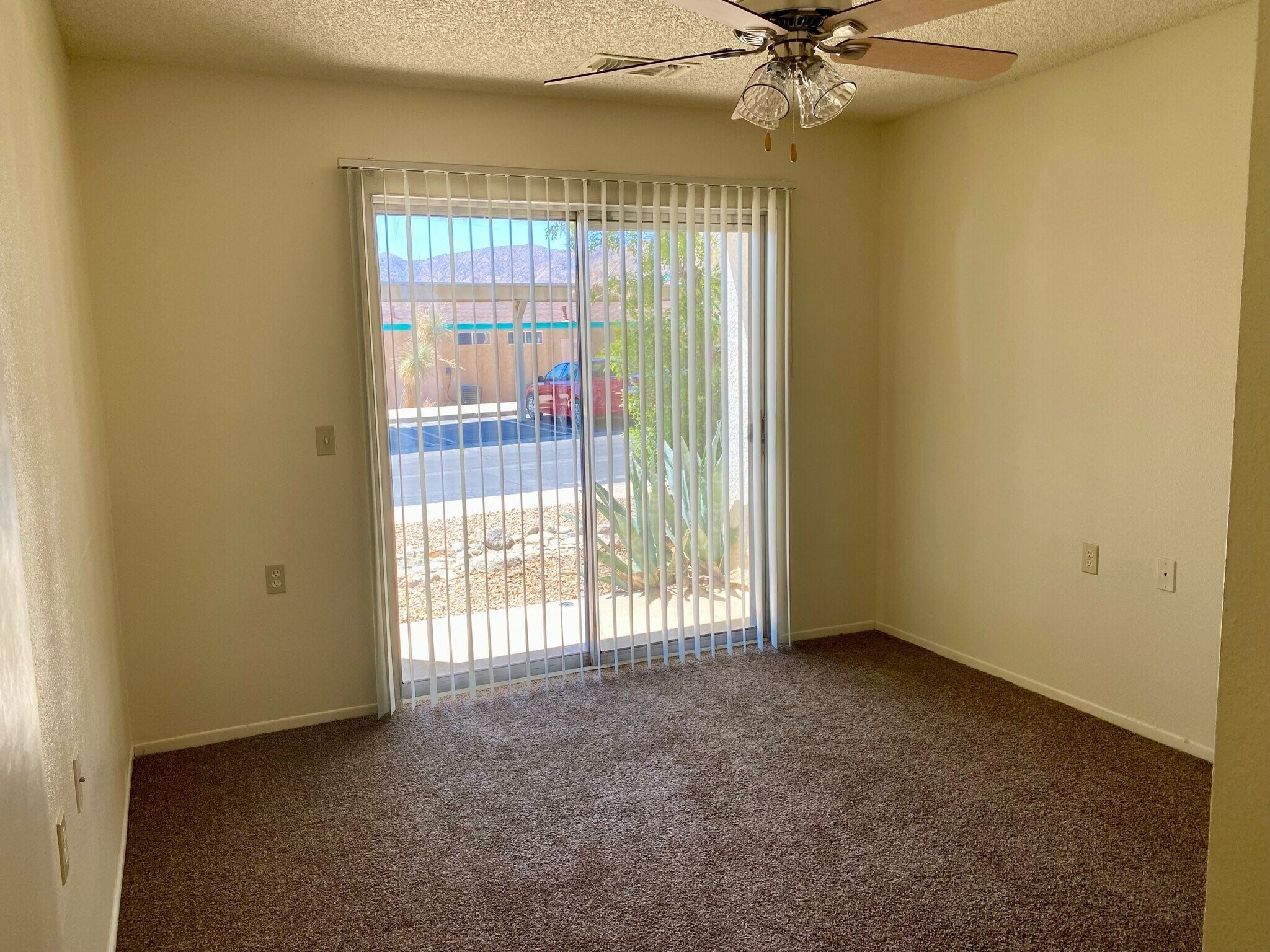 6036 Sunset Road Property Photo 6