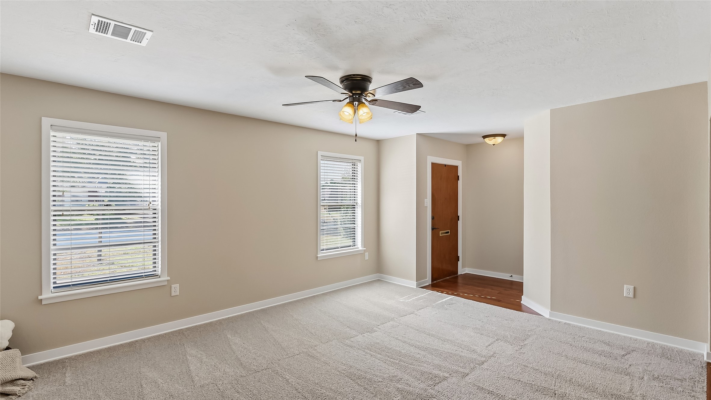 1404 Esther Boulevard Property Photo 20