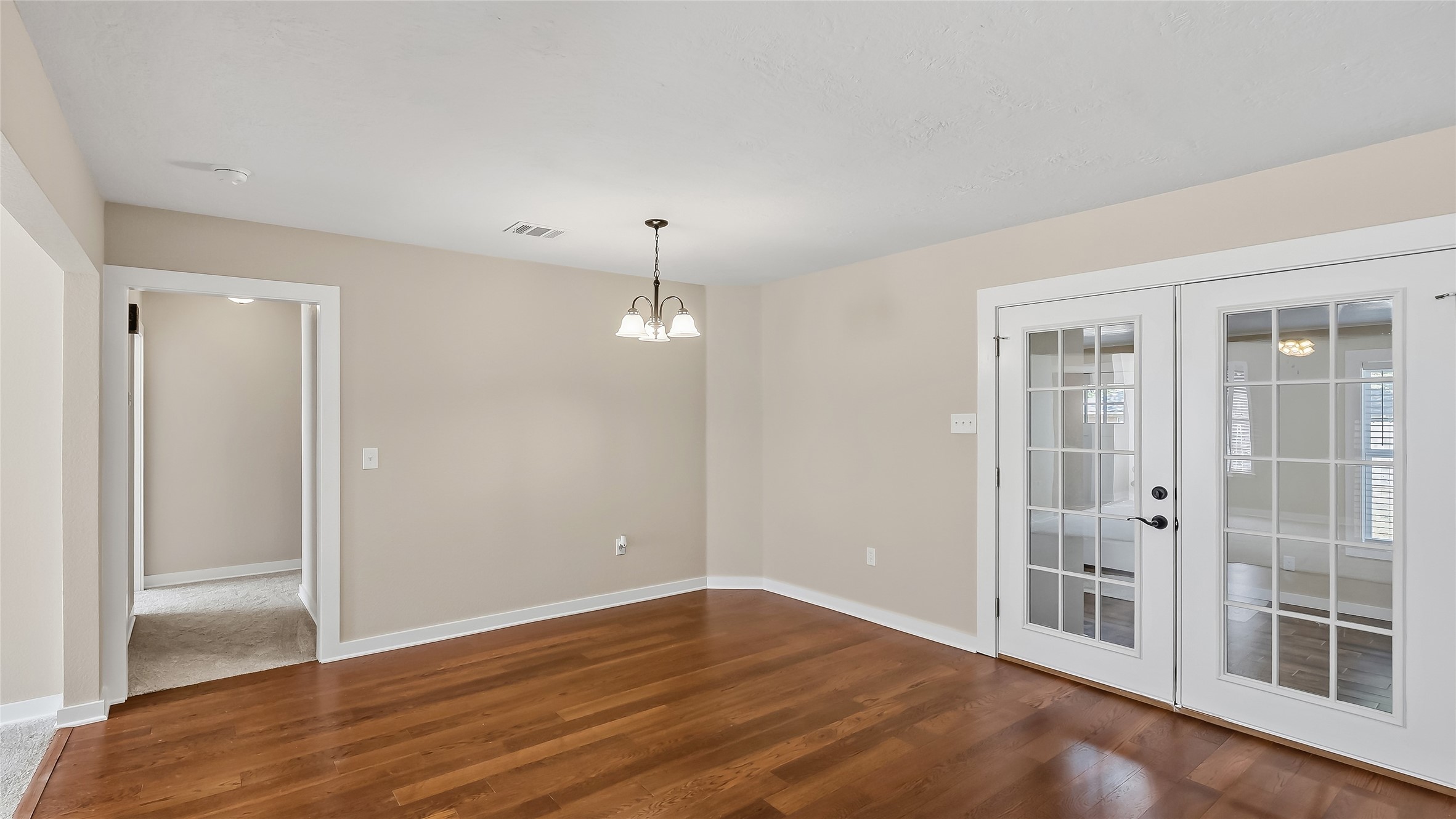 1404 Esther Boulevard Property Photo 21