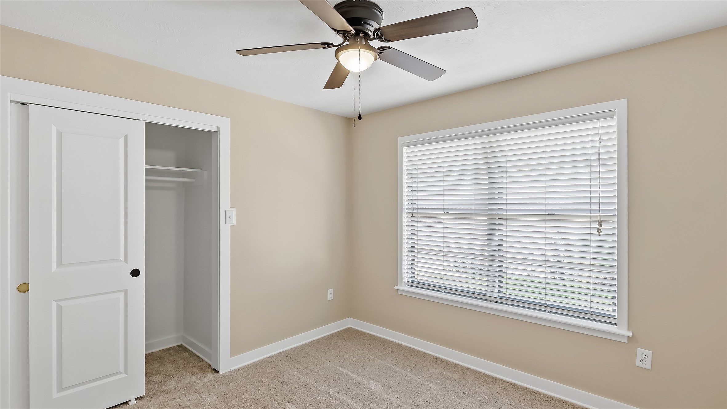 1404 Esther Boulevard Property Photo 24