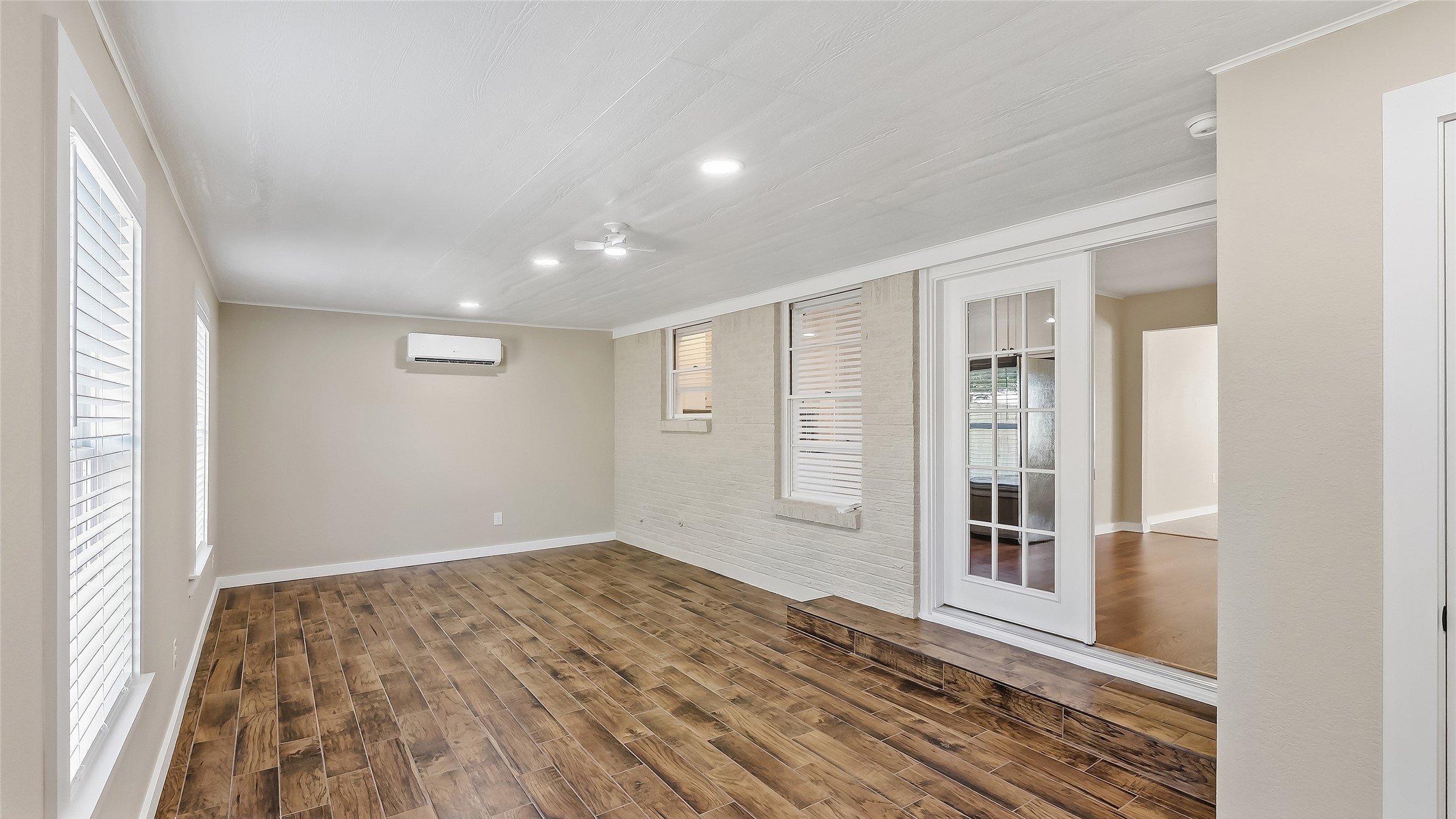 1404 Esther Boulevard Property Photo 27