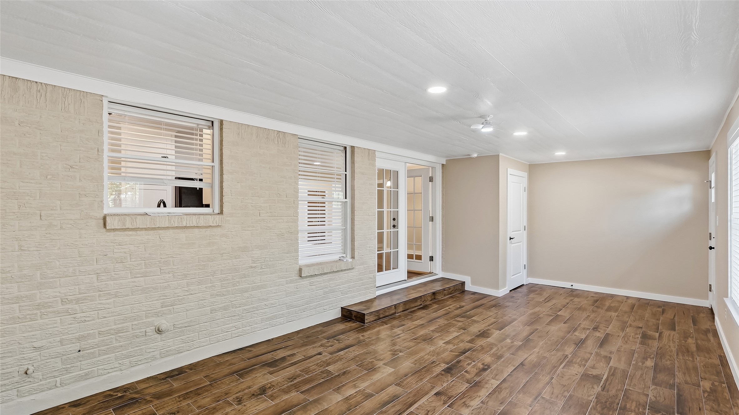 1404 Esther Boulevard Property Photo 28