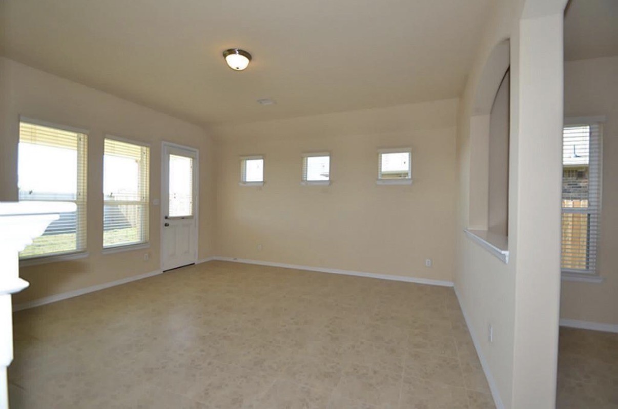 7219 Pearl Terrace Lane Property Photo 9