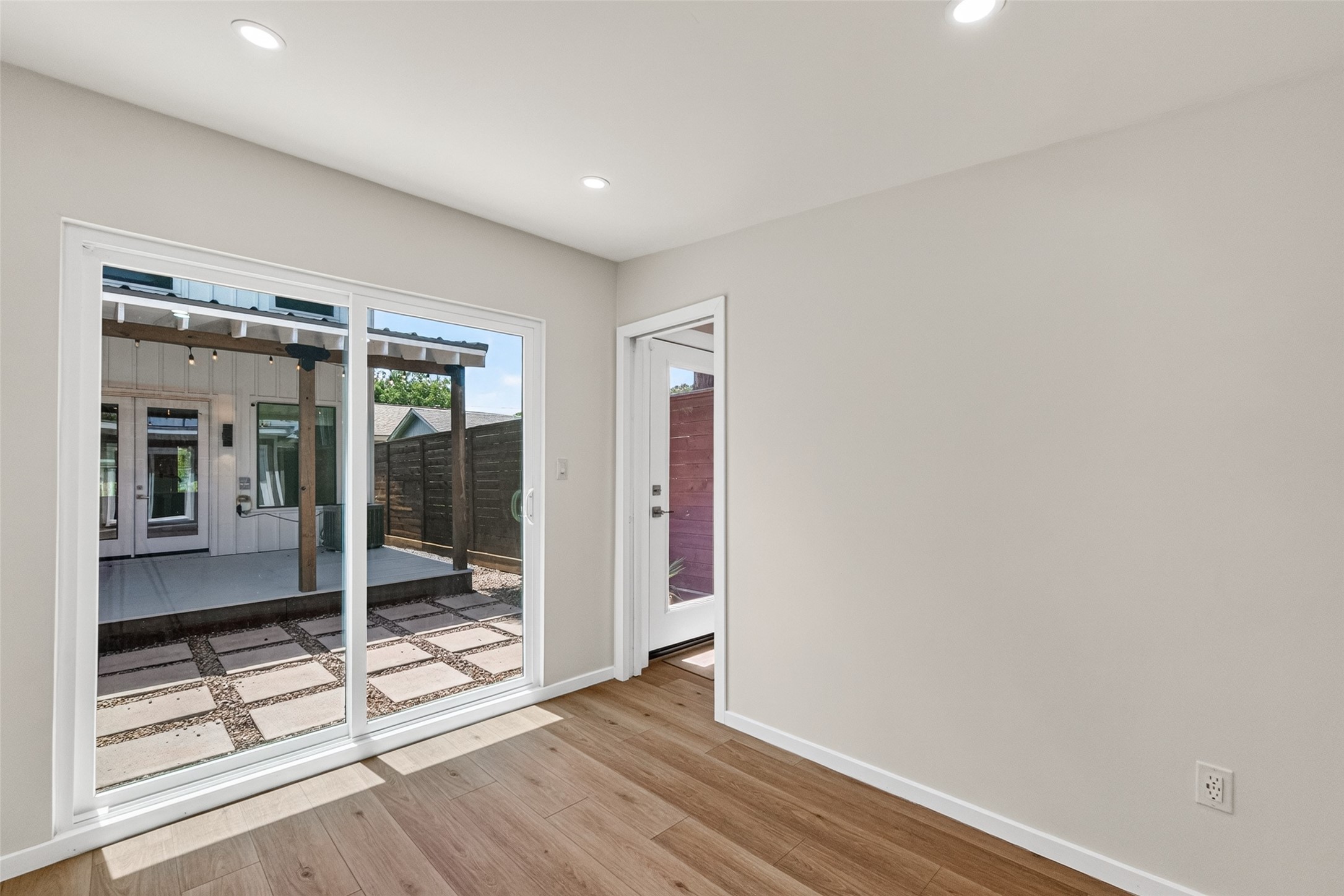 935 Bunton Street Property Photo 32