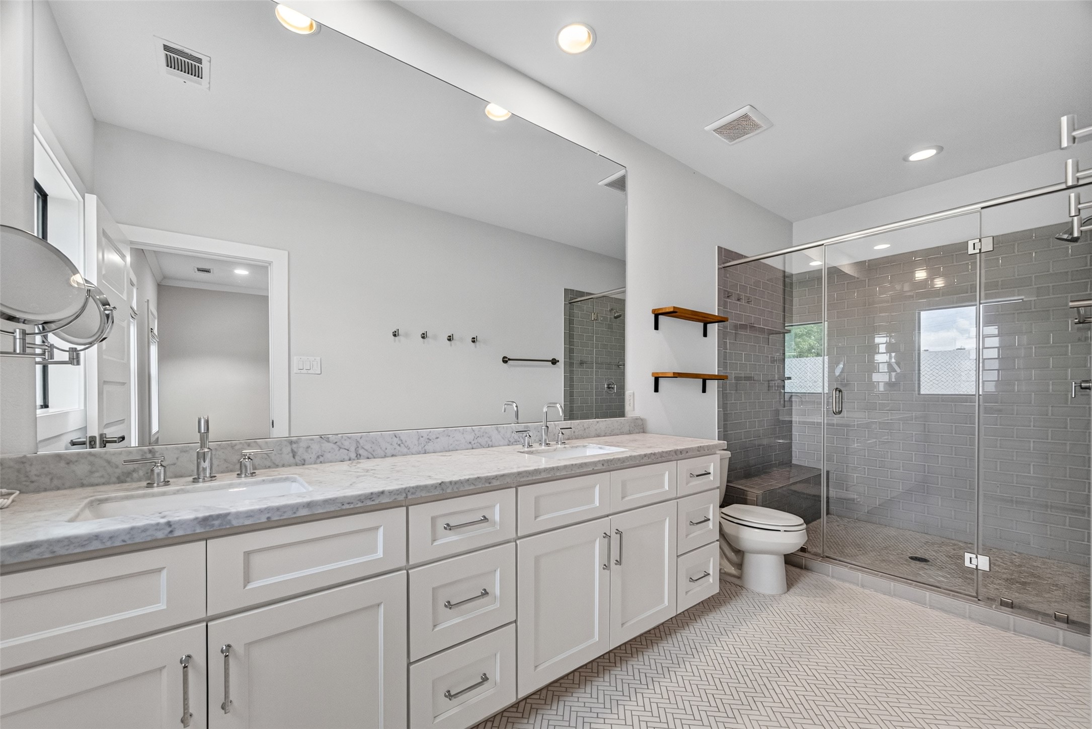 935 Bunton Street Property Photo 42