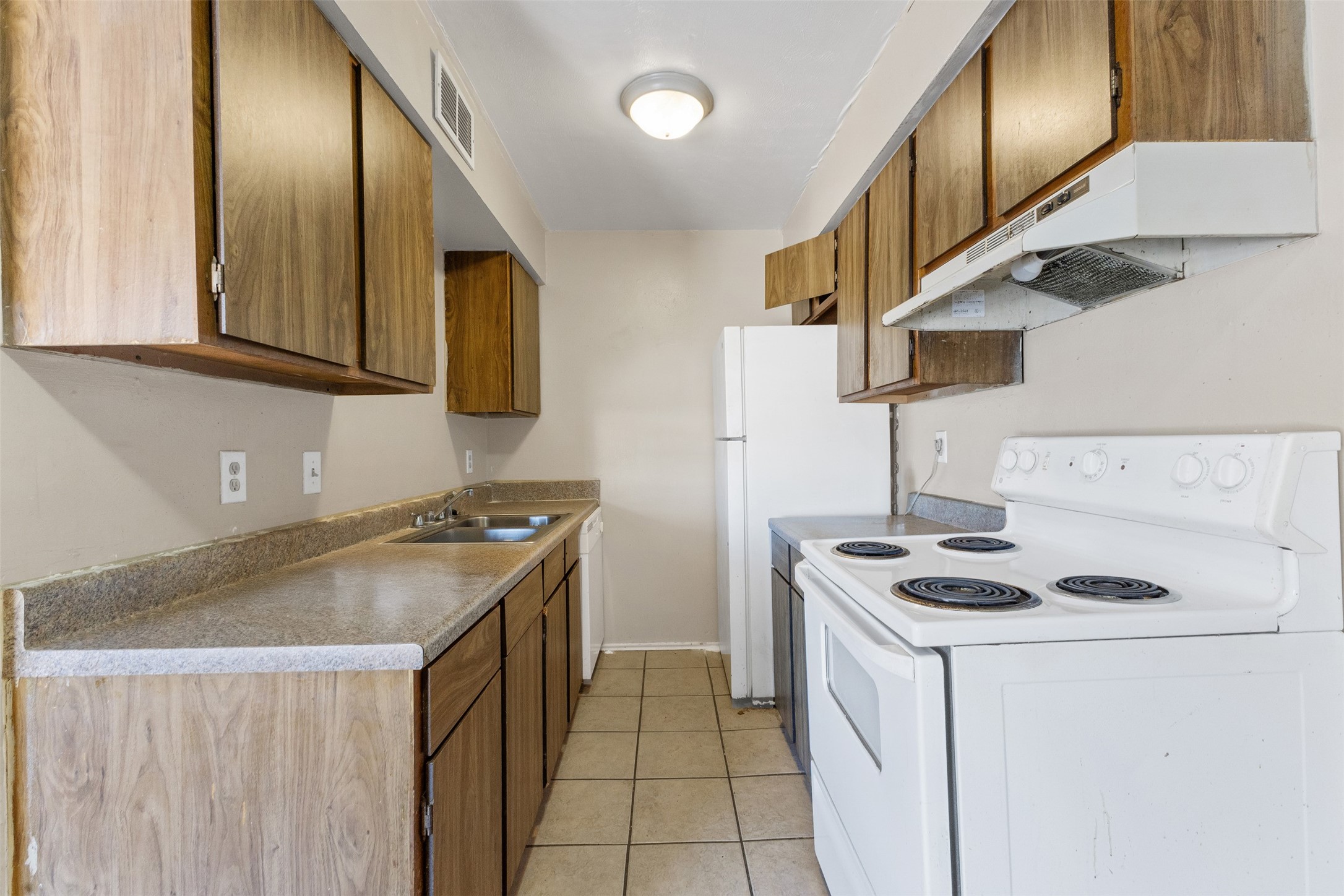 2804 Cypress Bend Circle Property Photo 5