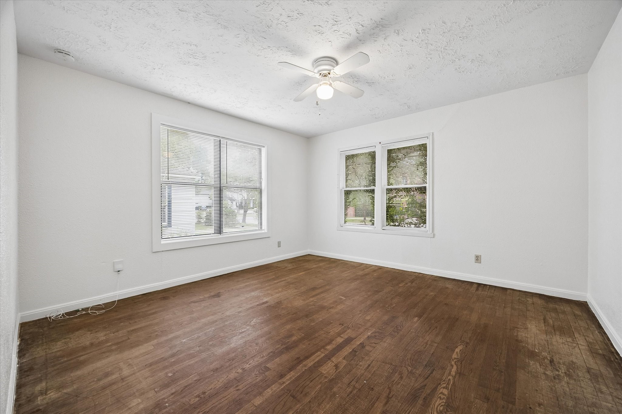 2308 Mcclendon Street Property Photo 7