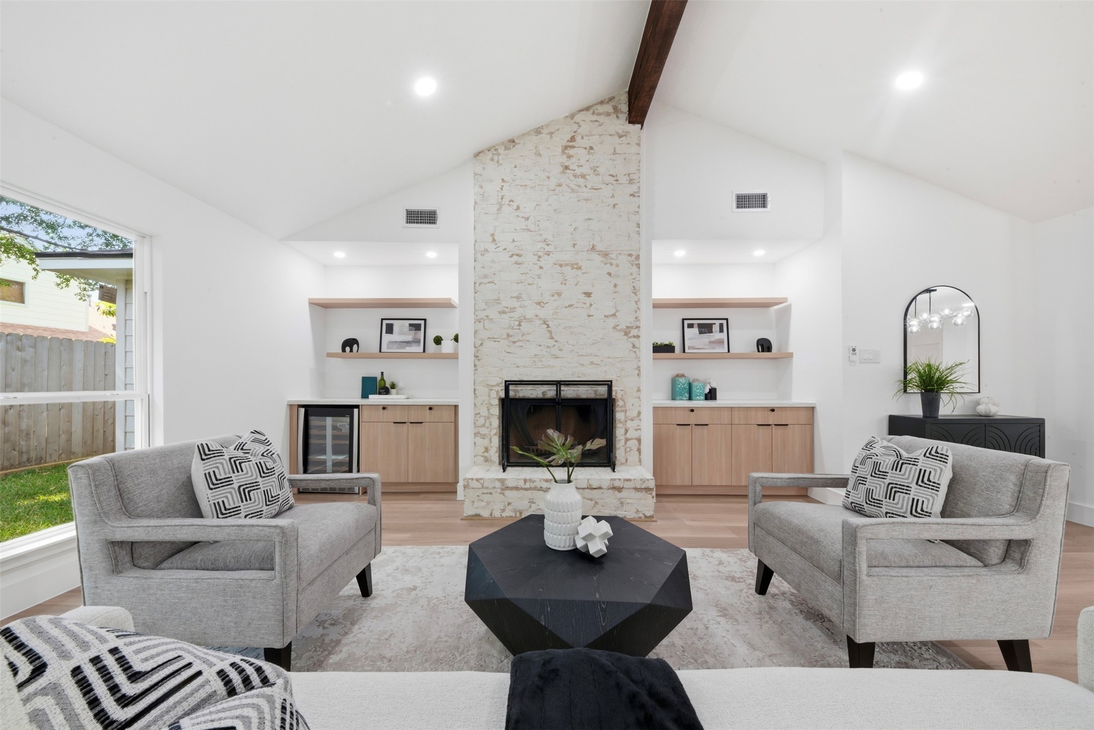 2207 Crystal Hills Drive Property Photo