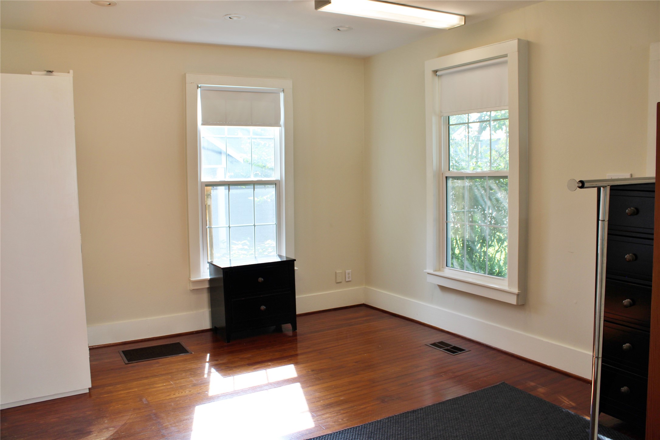 430 Dewees Street Property Photo 8